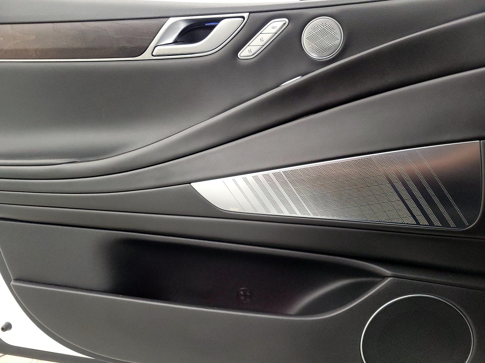Thumbnail: 2021 Genesis G80 - 12