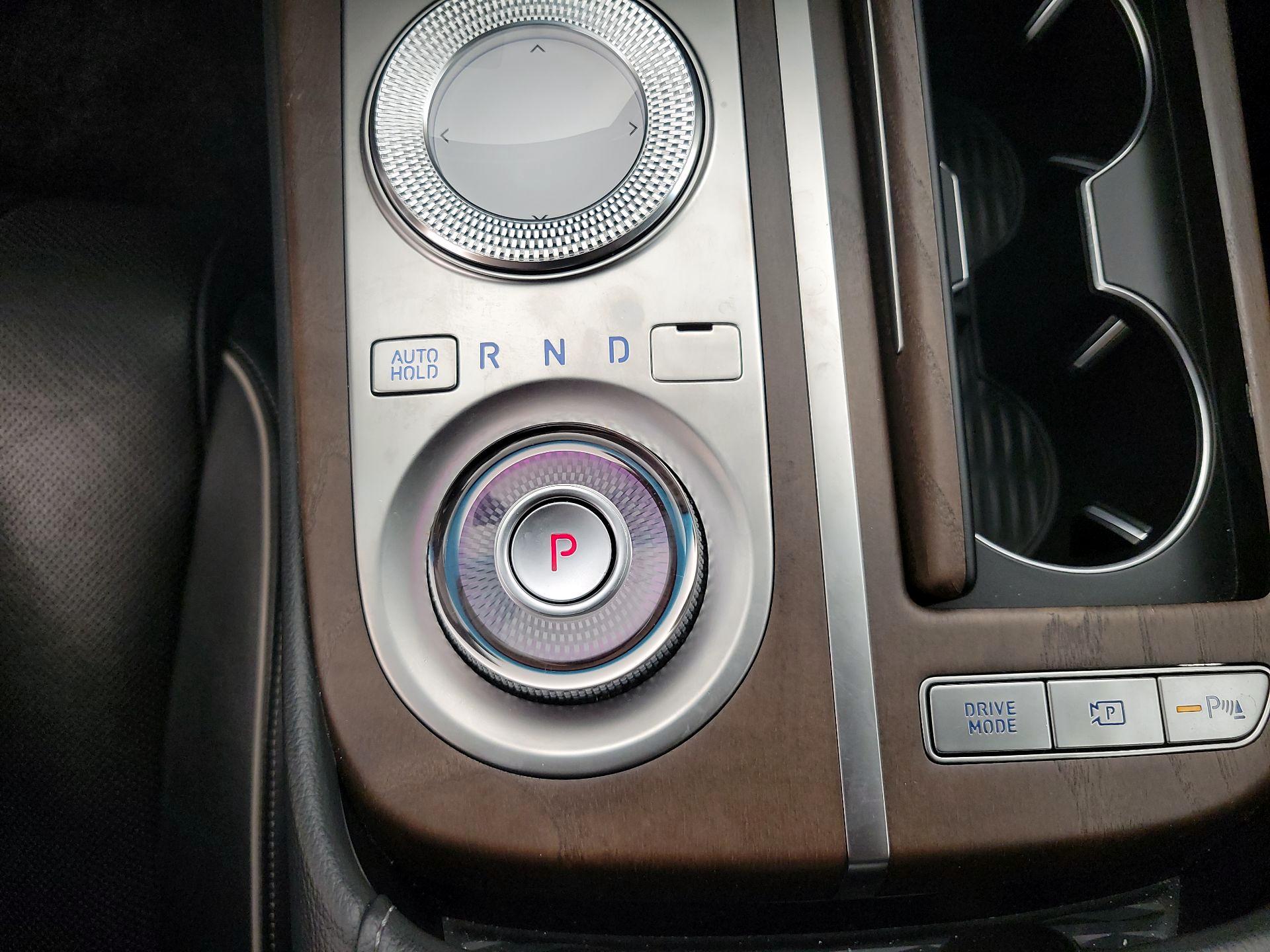 Thumbnail: 2021 Genesis G80 - 17