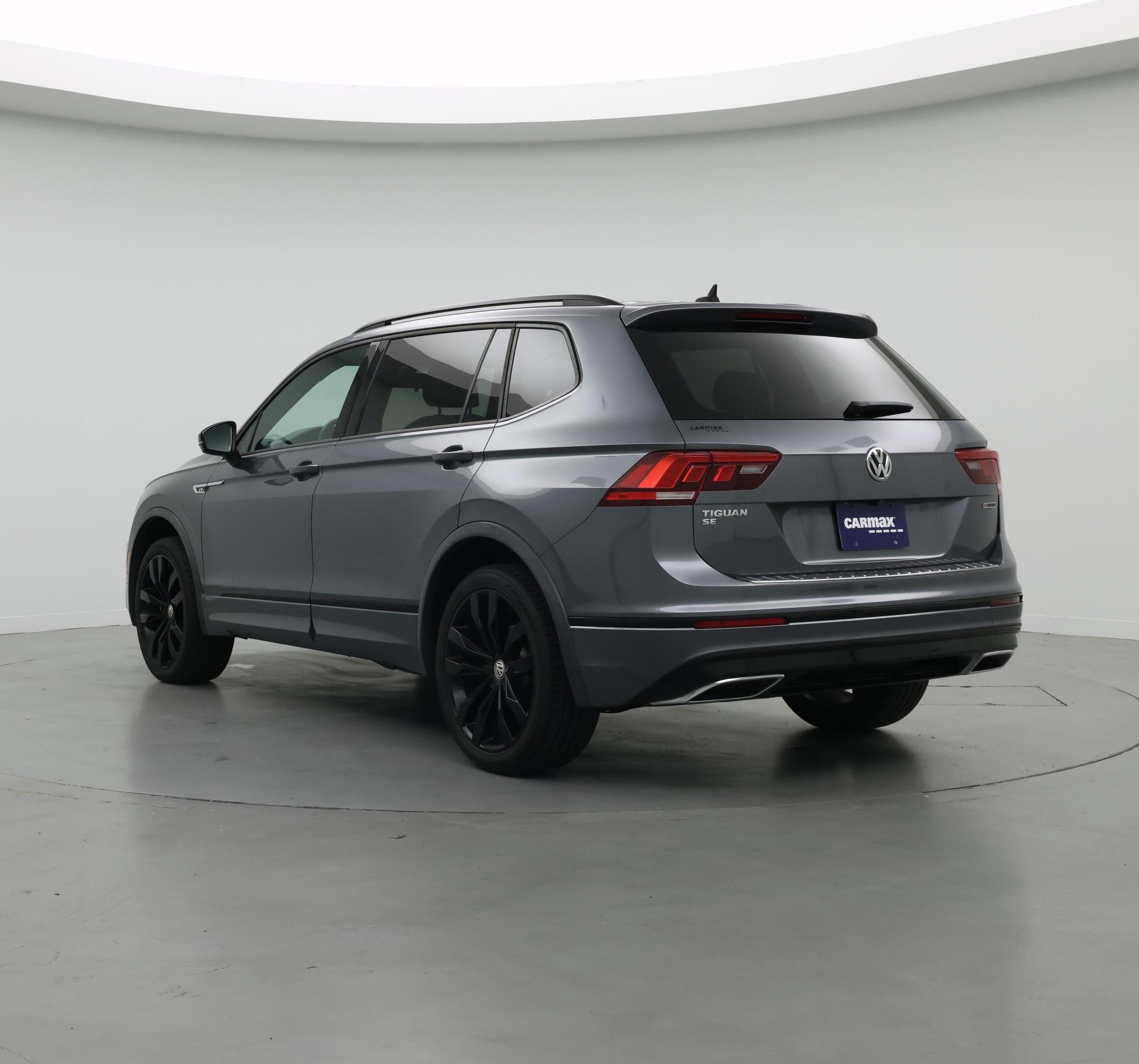 Thumbnail: 2021 Volkswagen Tiguan - 2