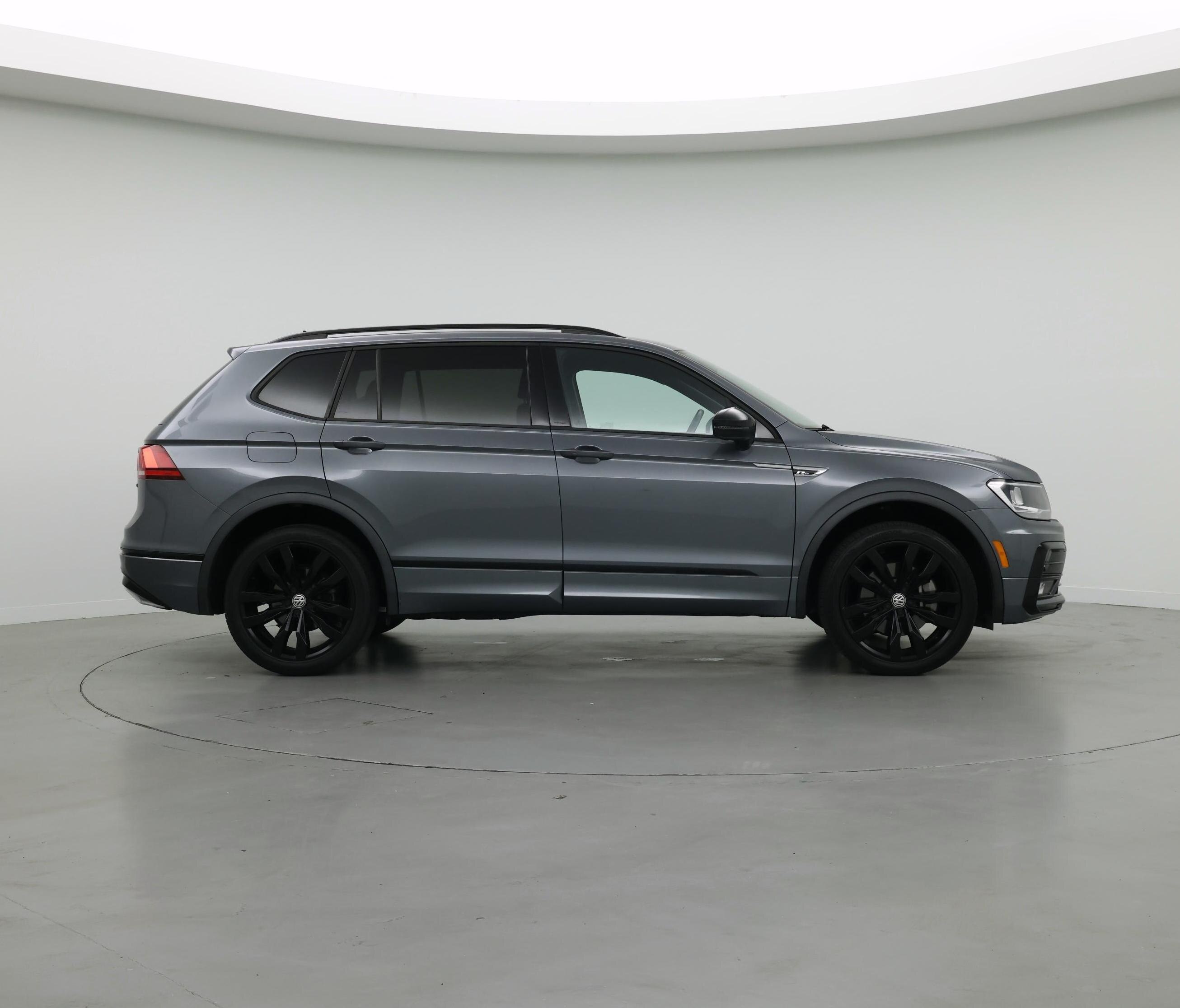 Thumbnail: 2021 Volkswagen Tiguan - 7