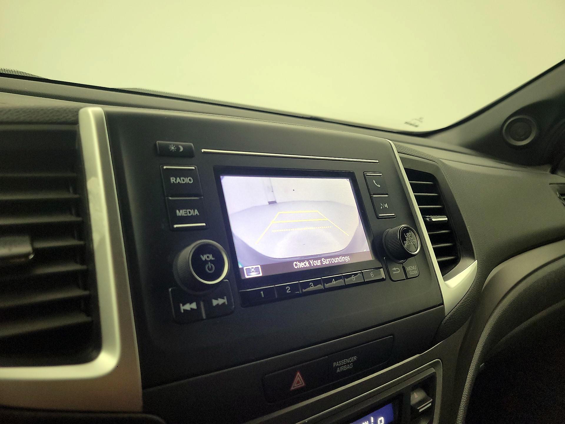 Thumbnail: 2019 Honda Passport - 14