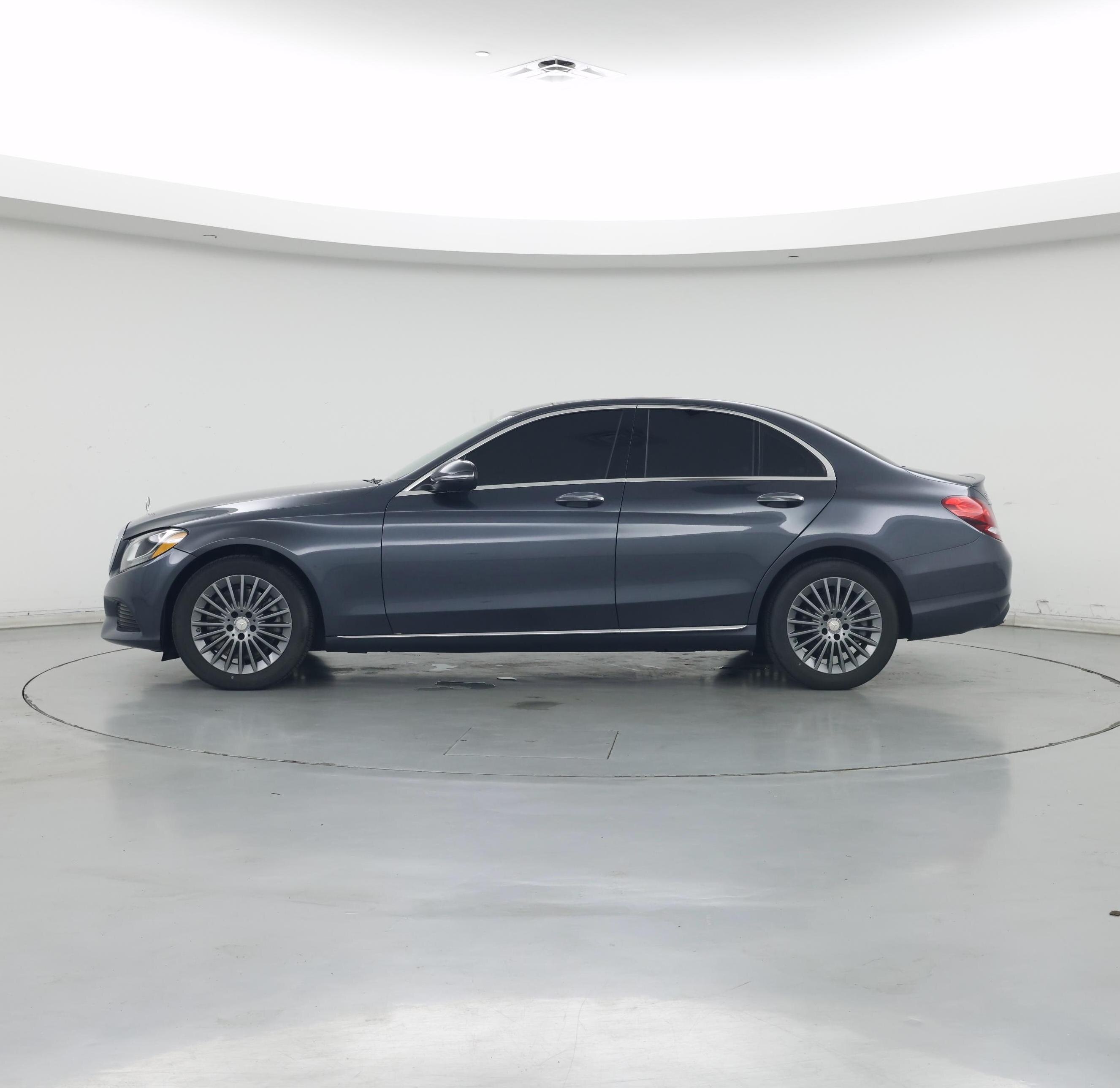 Thumbnail: 2016 Mercedes-Benz C-Class - 3
