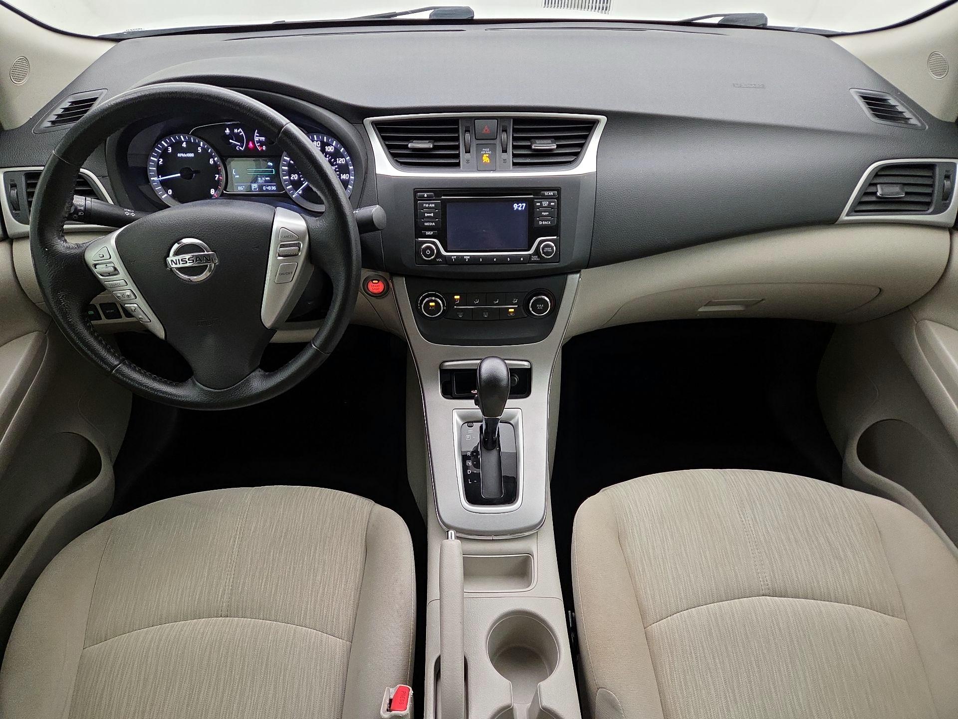 Thumbnail: 2015 Nissan Sentra - 9