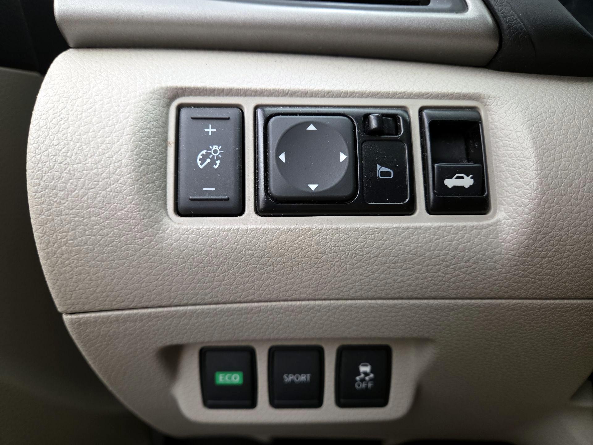 Thumbnail: 2015 Nissan Sentra - 13