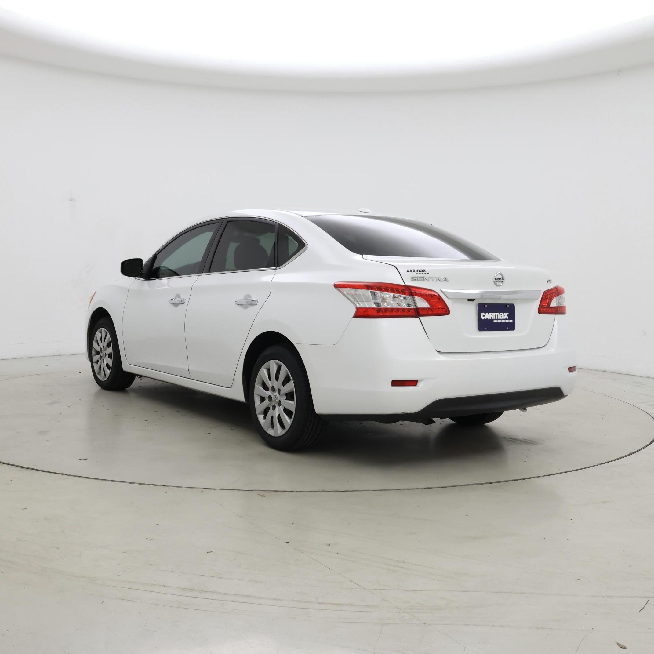 Thumbnail: 2015 Nissan Sentra - 2