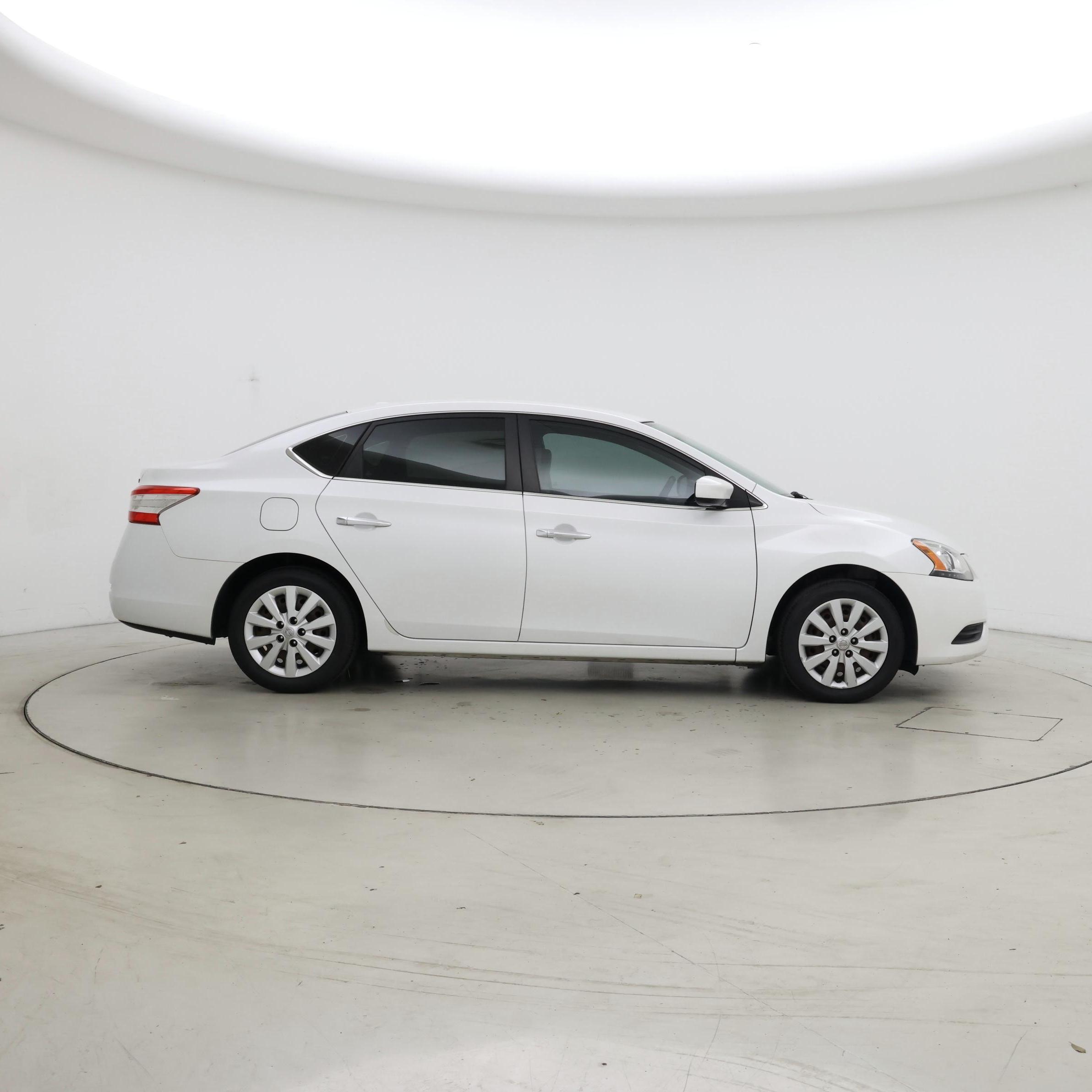 Thumbnail: 2015 Nissan Sentra - 7