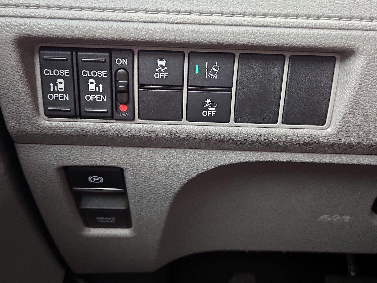 2019 Honda Odyssey EX - Photo 14