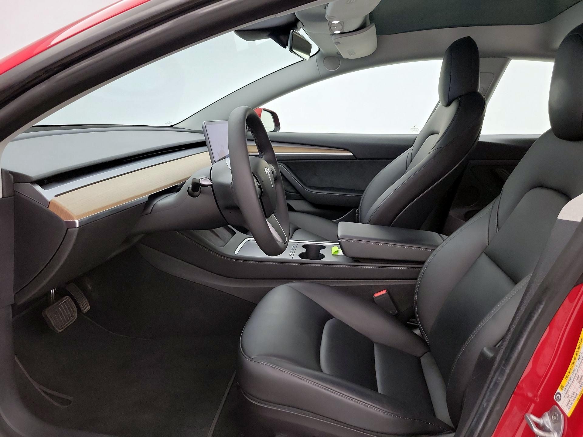 Thumbnail: 2022 Tesla Model 3 - 11