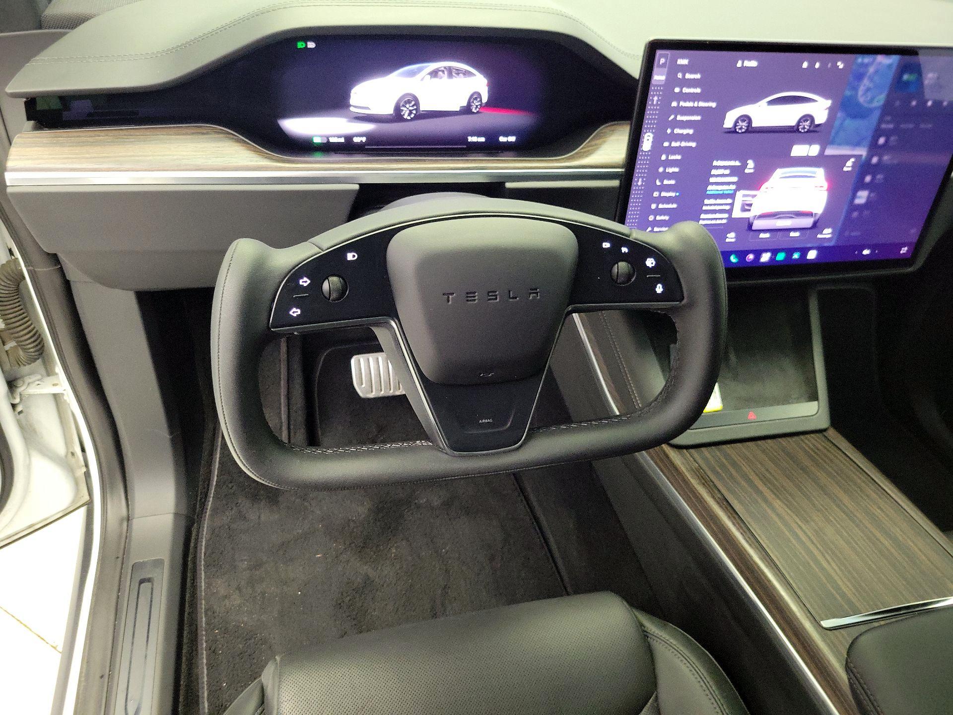 Thumbnail: 2023 Tesla Model X - 10