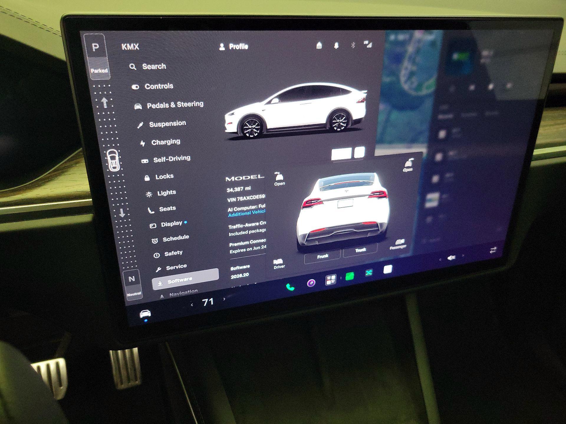 Thumbnail: 2023 Tesla Model X - 15