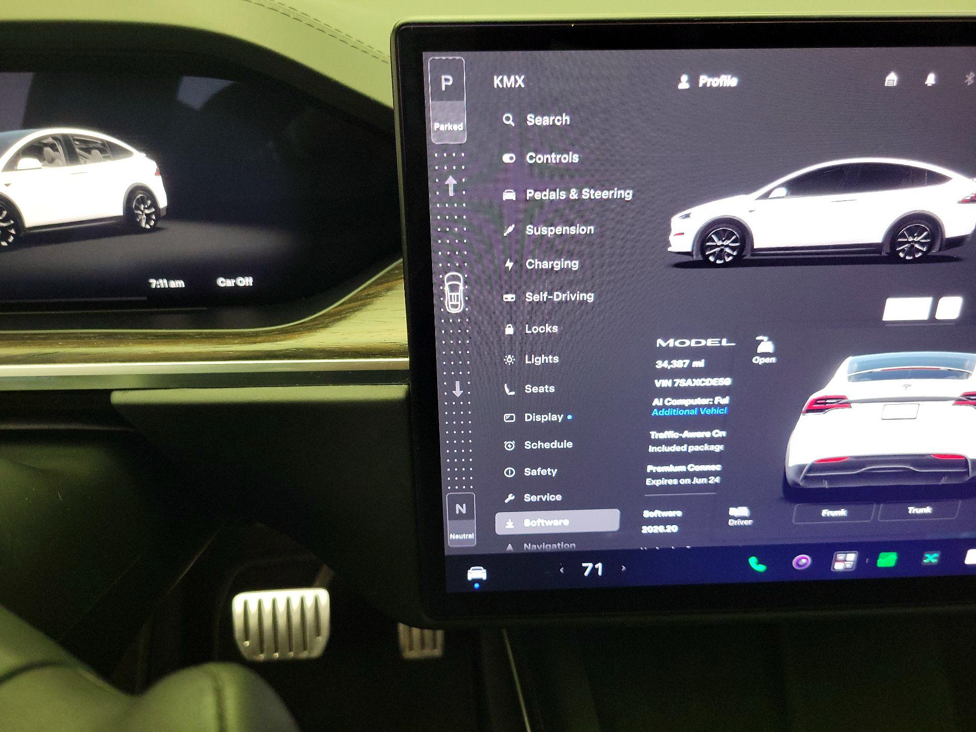 Thumbnail: 2023 Tesla Model X - 17