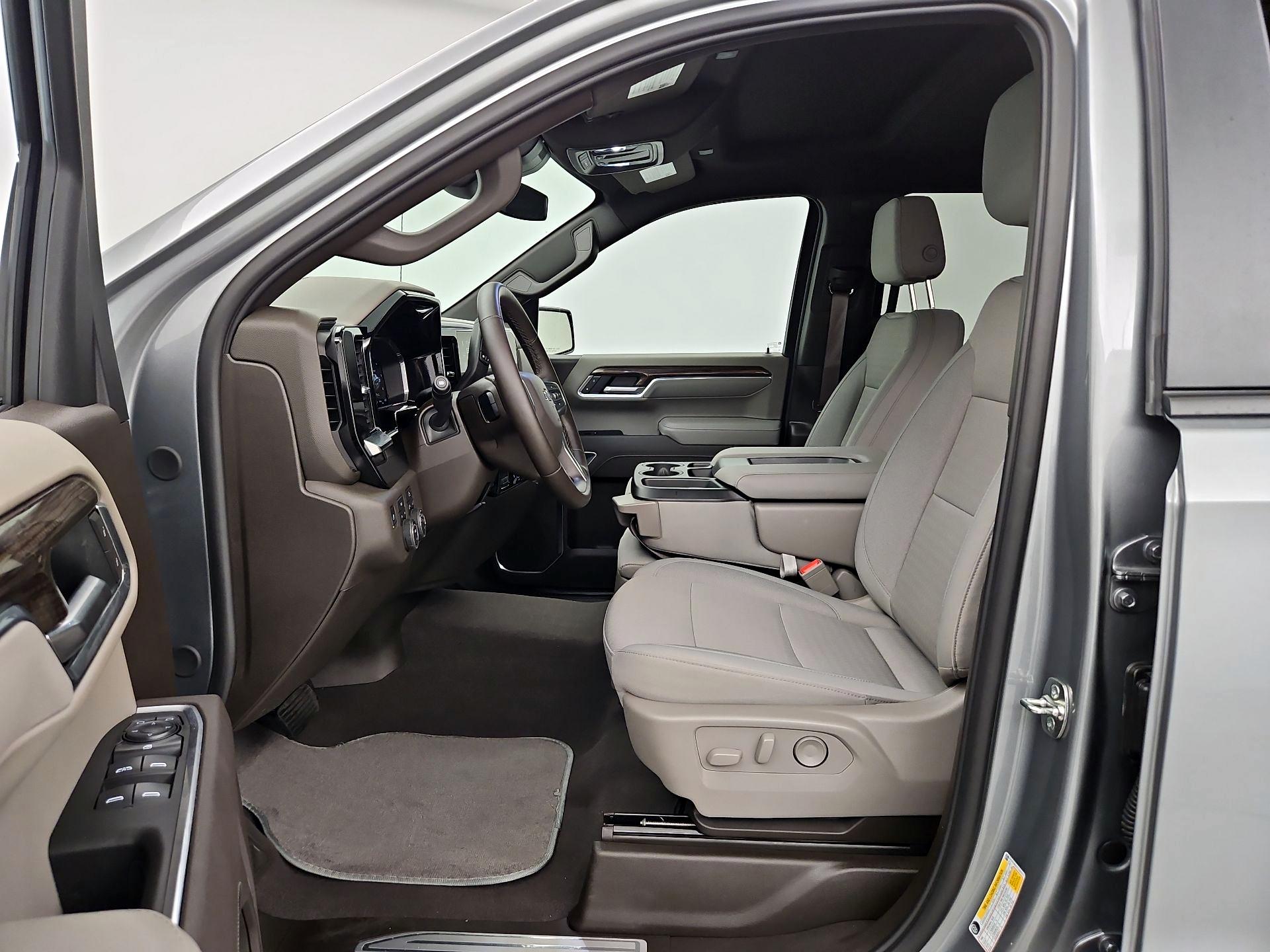 Thumbnail: 2026 Chevrolet Silverado 1500 - 11