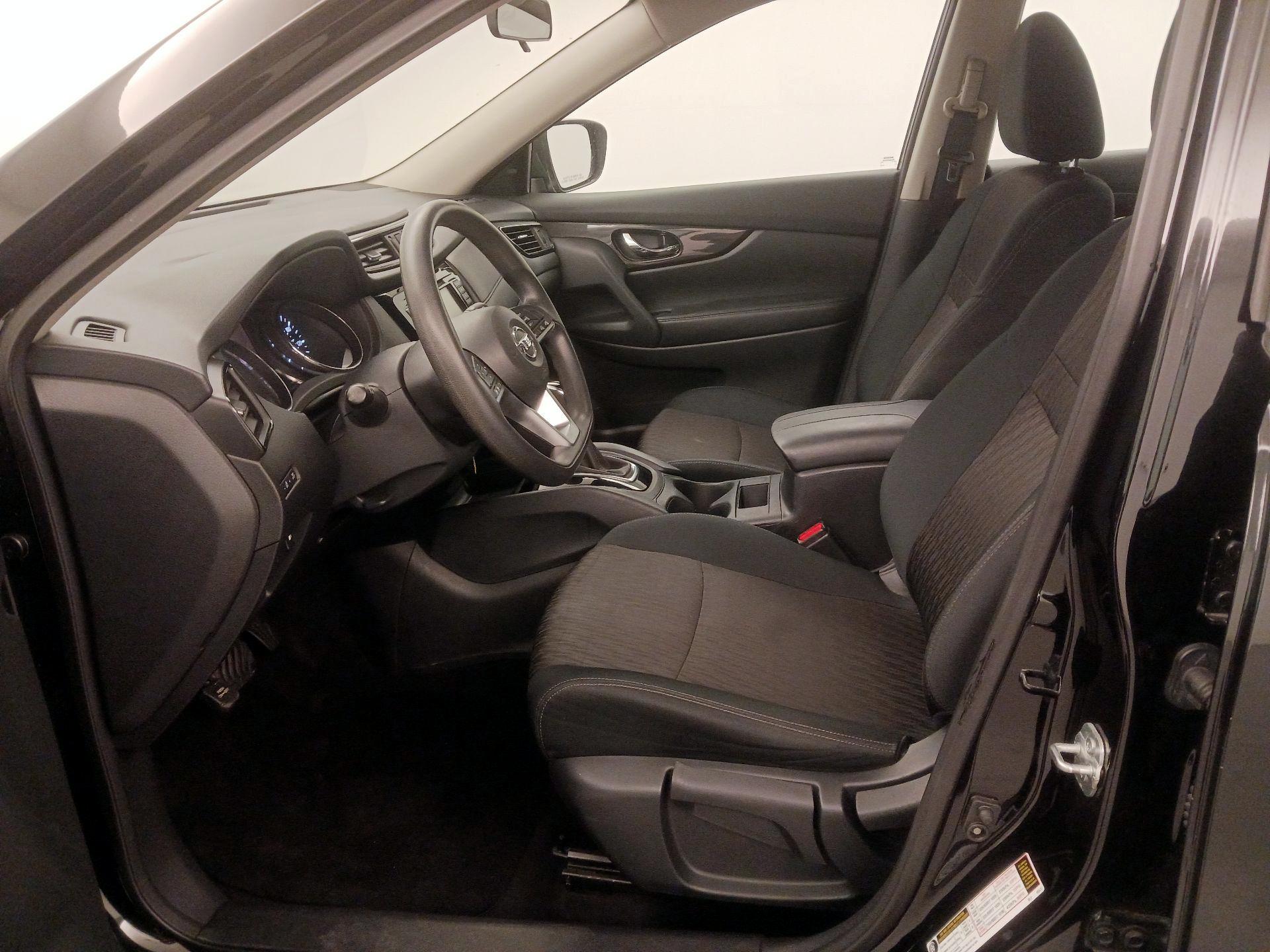 Thumbnail: 2018 Nissan Rogue - 11