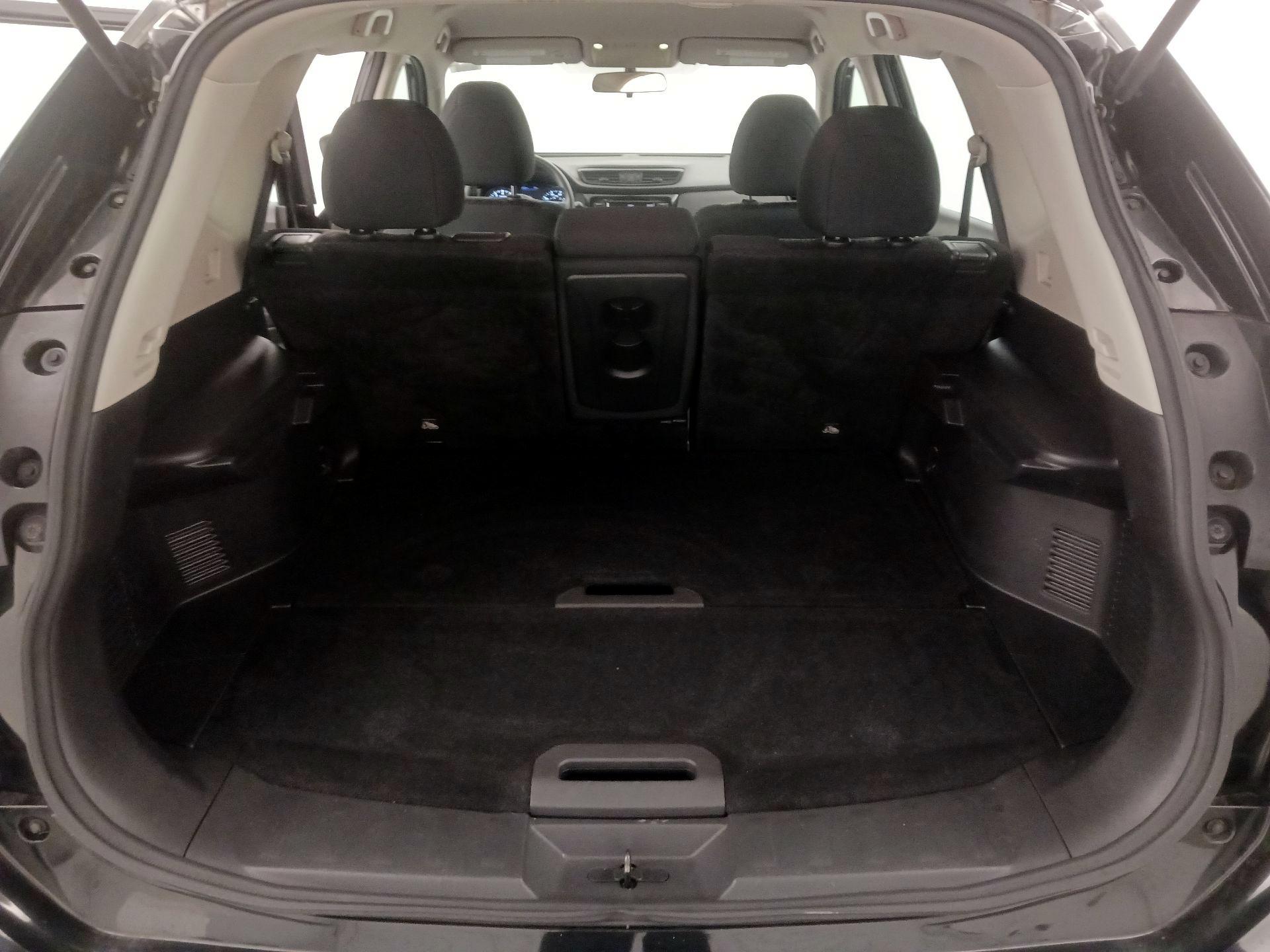 Thumbnail: 2018 Nissan Rogue - 20