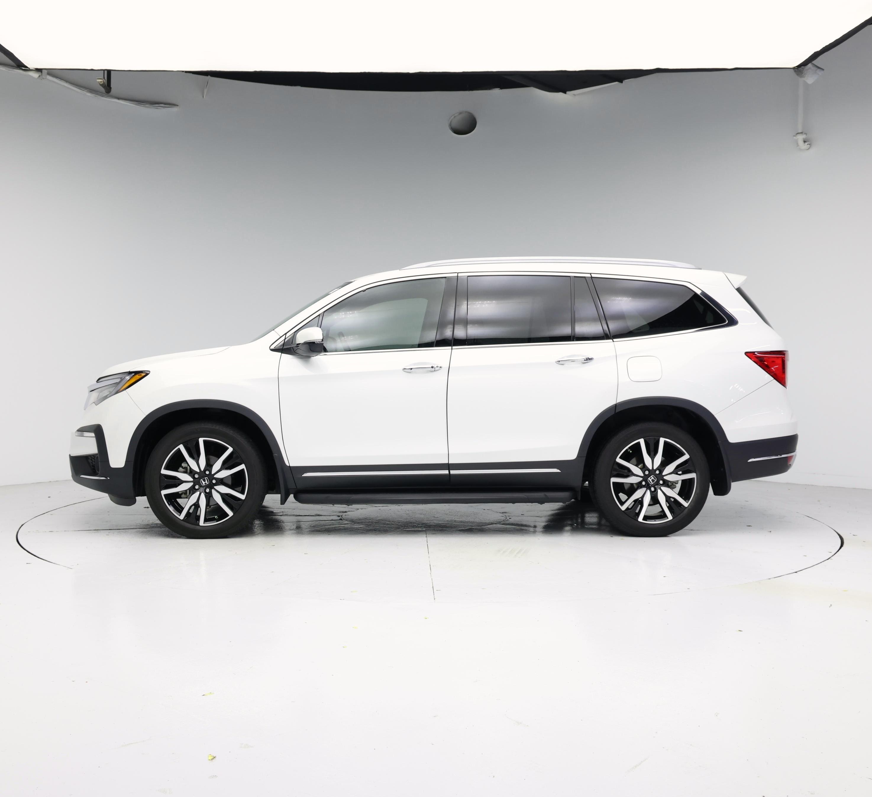 Thumbnail: 2021 Honda Pilot - 3