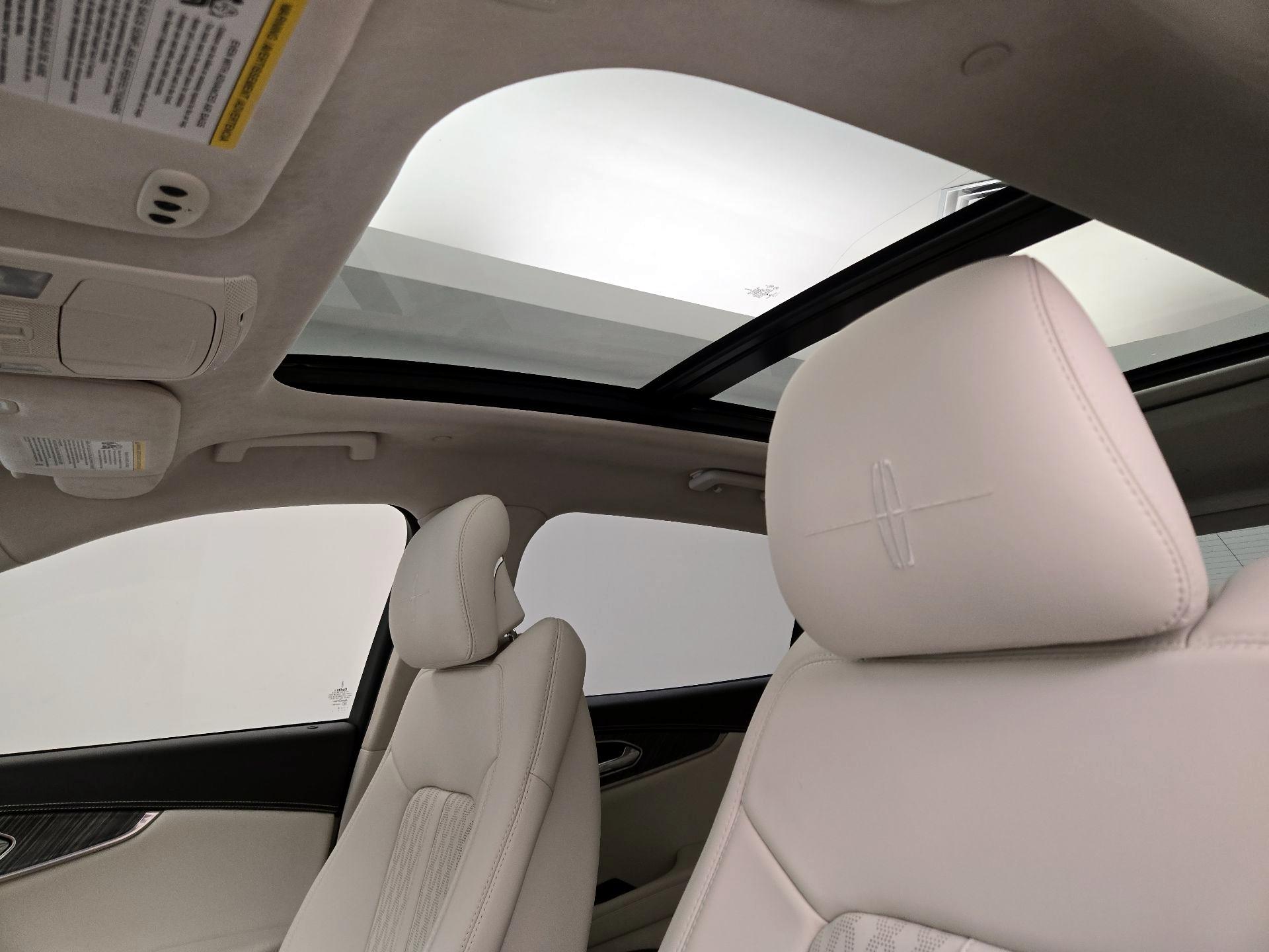 Thumbnail: 2019 Lincoln Nautilus - 20