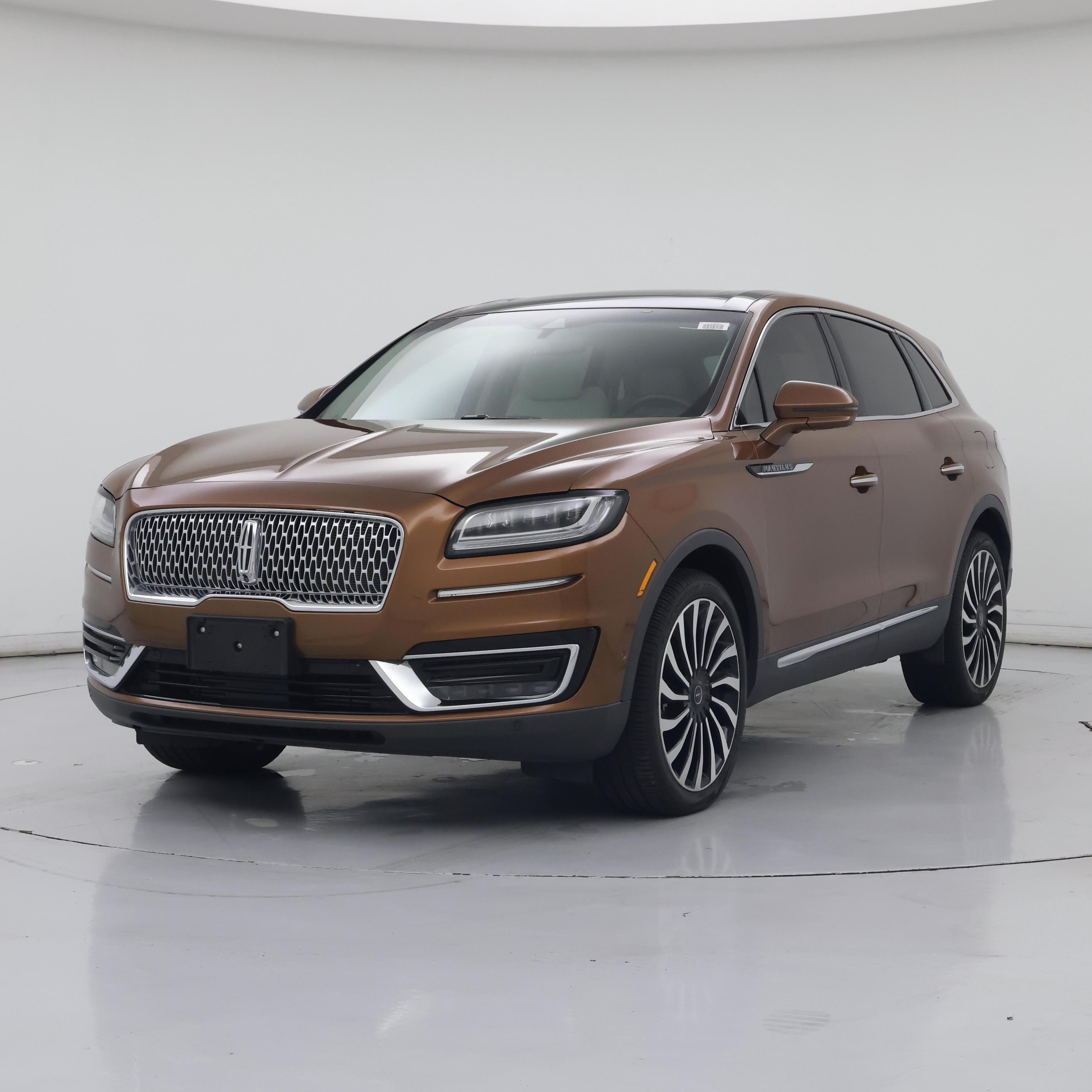 Thumbnail: 2019 Lincoln Nautilus - 4