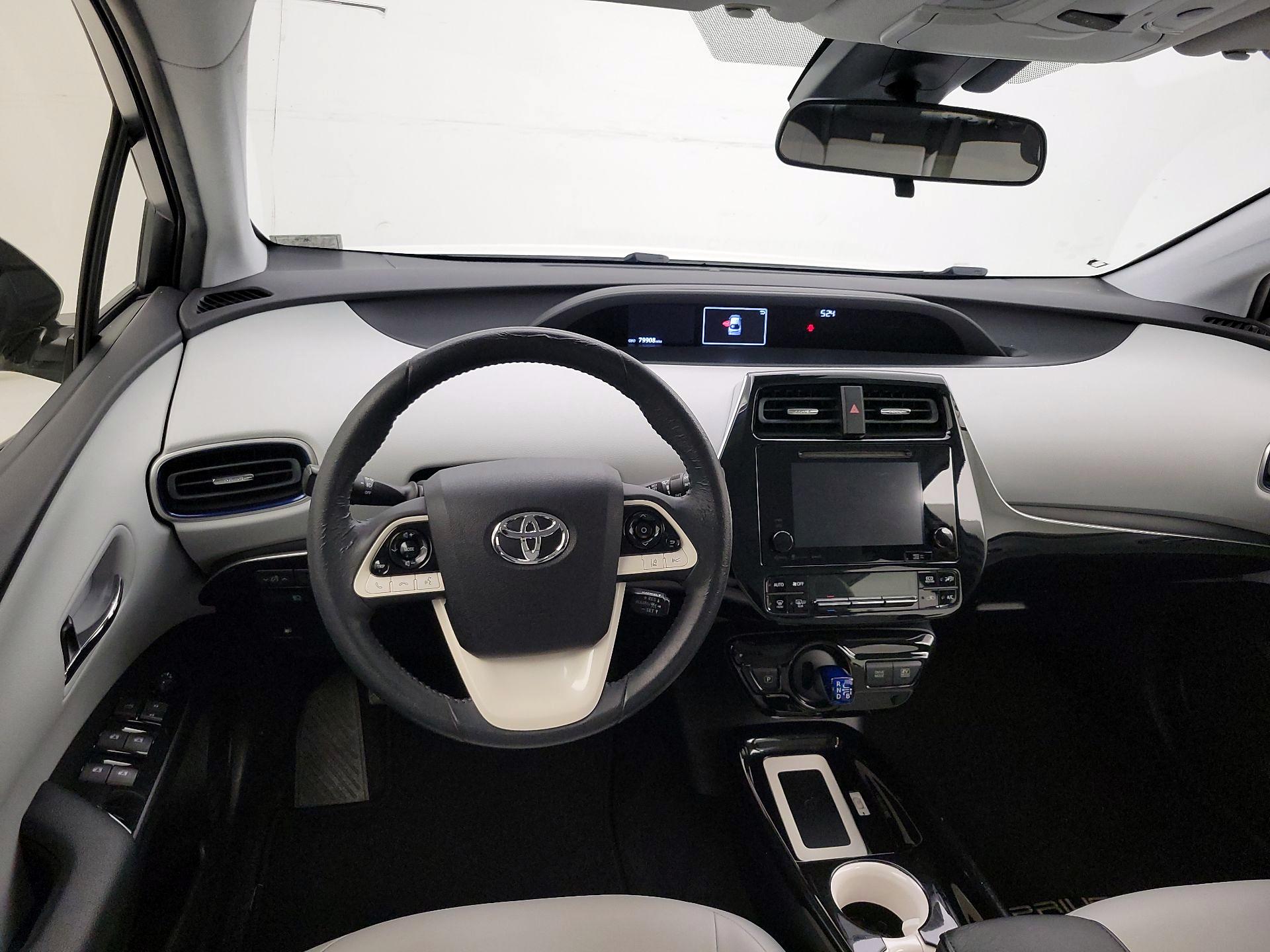 Thumbnail: 2016 Toyota Prius - 10