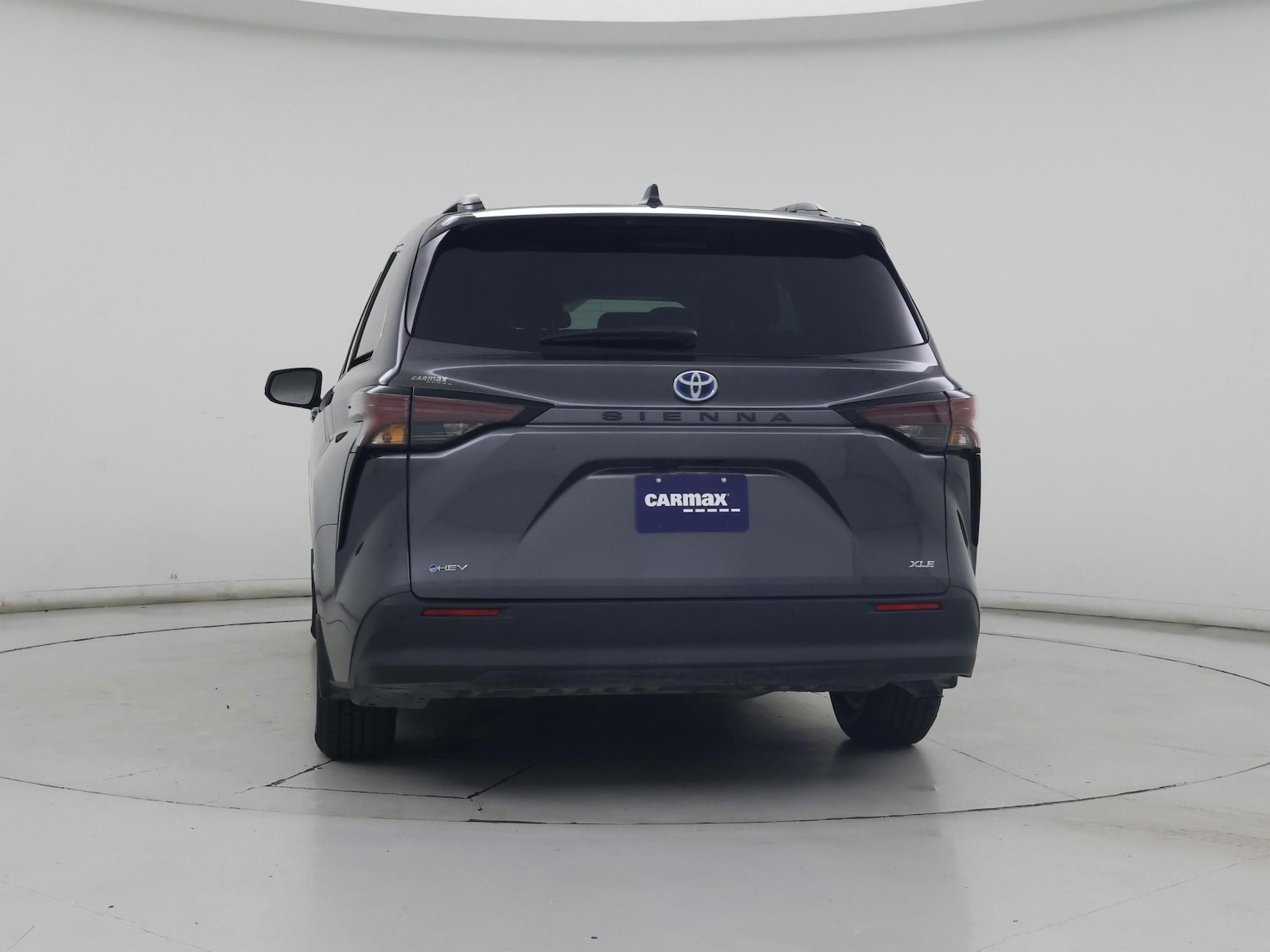 2025 Toyota Sienna XLE - Photo 7