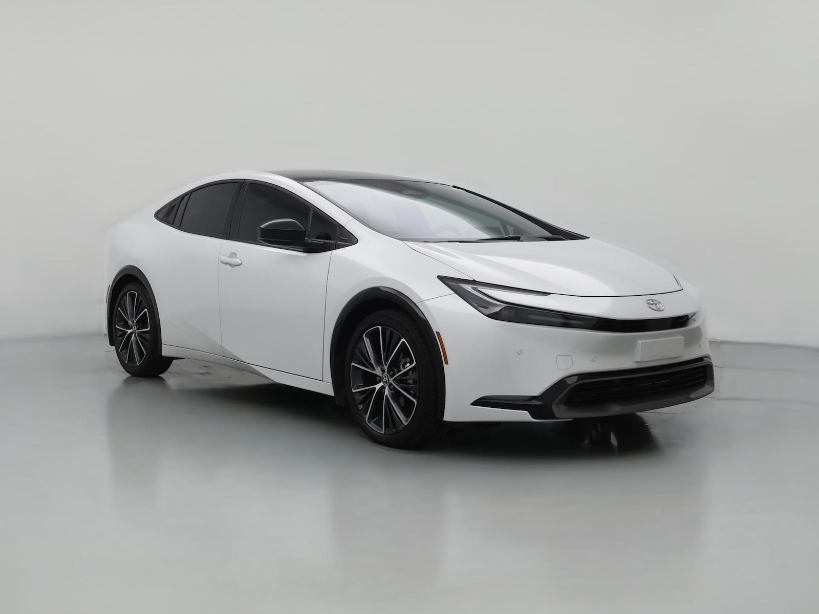 2025 Toyota Prius XLE - Photo 1