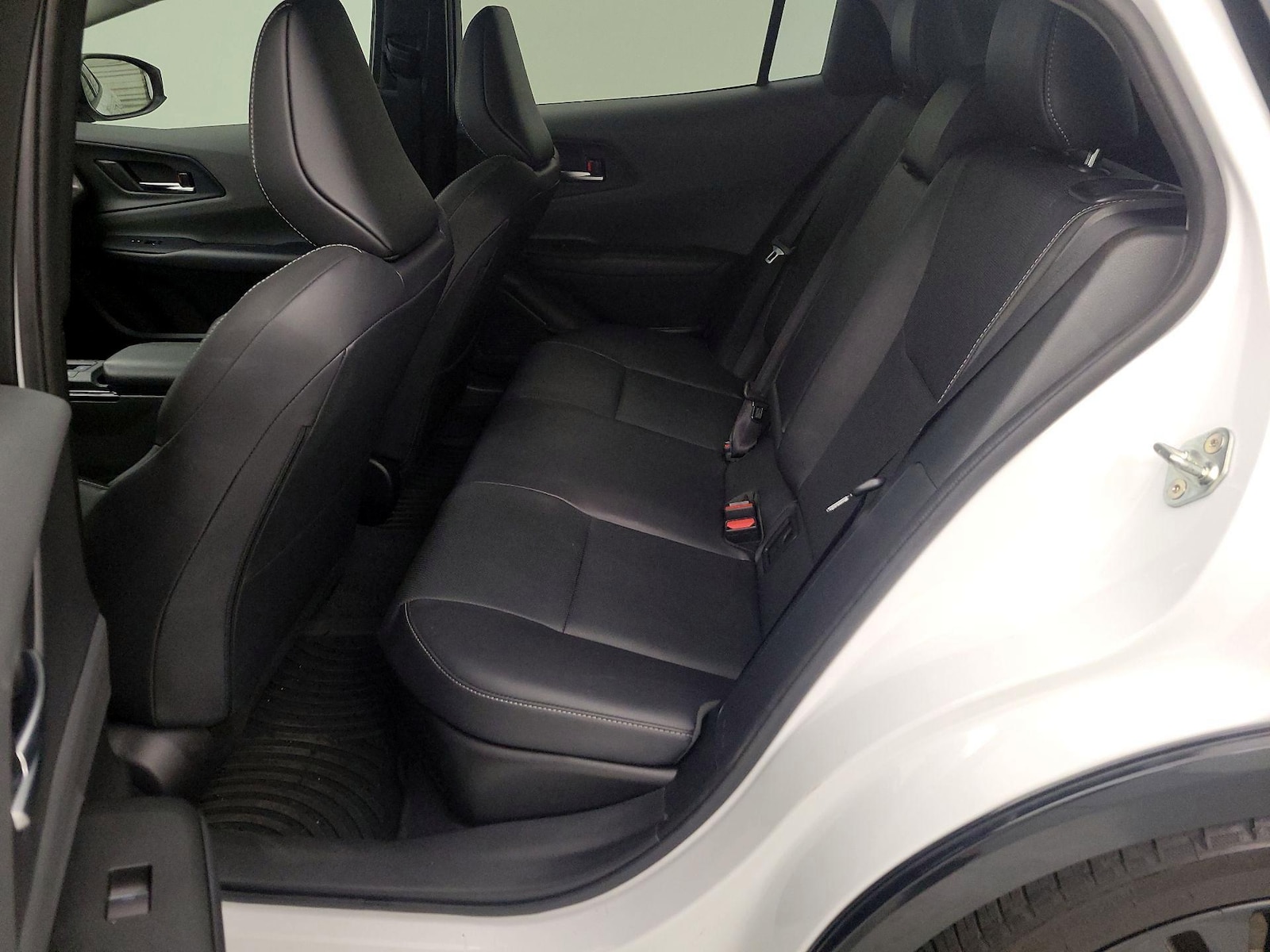 2025 Toyota Prius XLE - Photo 22