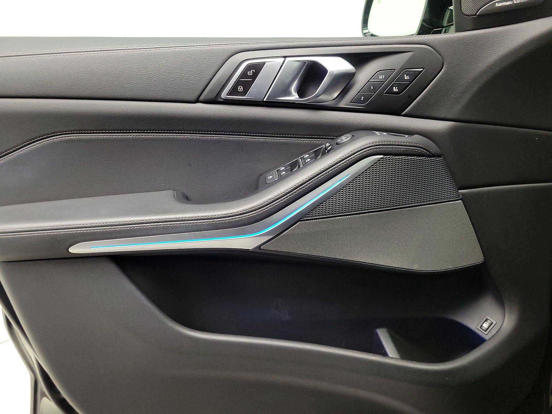 Thumbnail: 2022 BMW X5 - 12