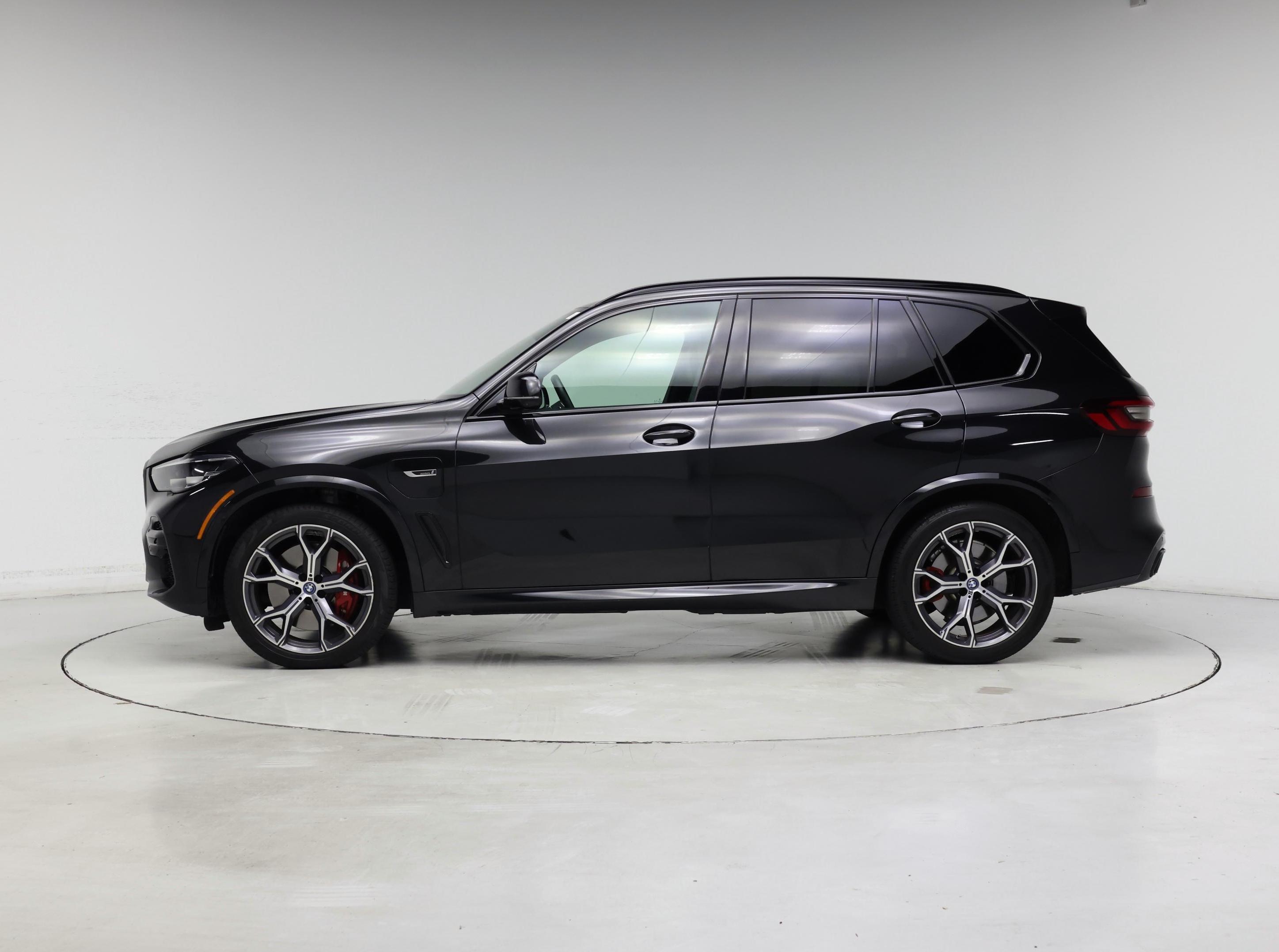 Thumbnail: 2022 BMW X5 - 3