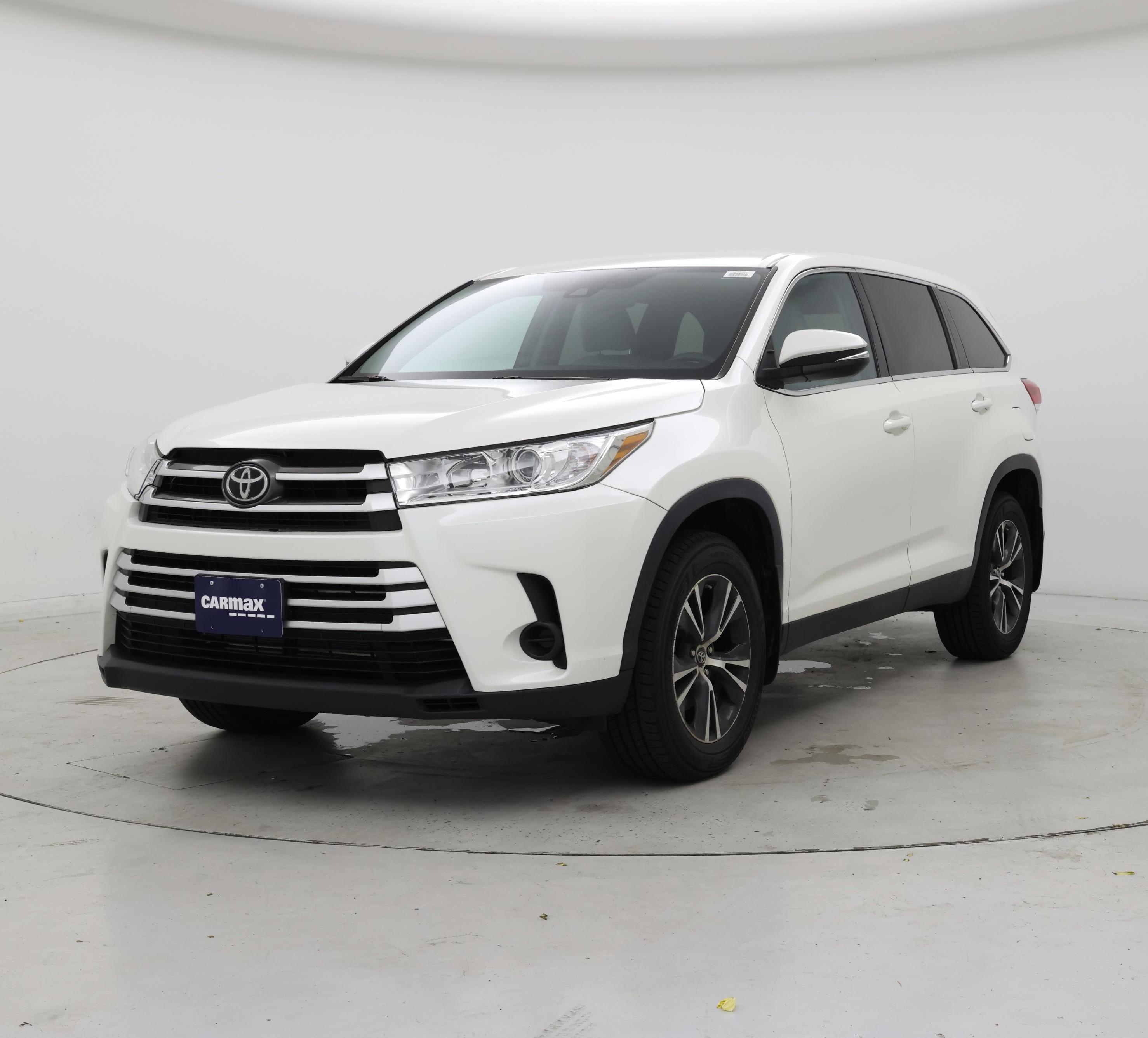 Thumbnail: 2019 Toyota Highlander - 4