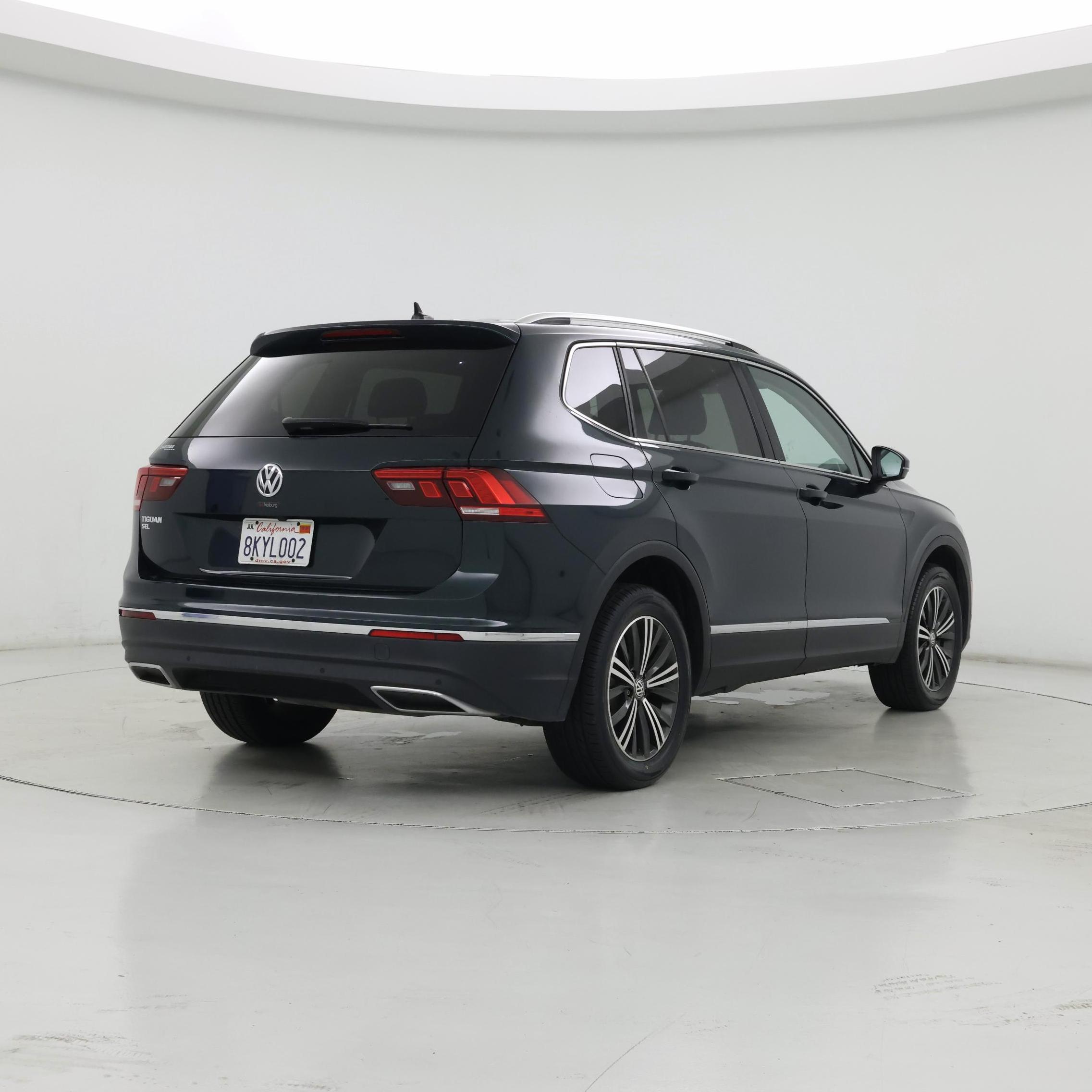 Thumbnail: 2019 Volkswagen Tiguan - 8