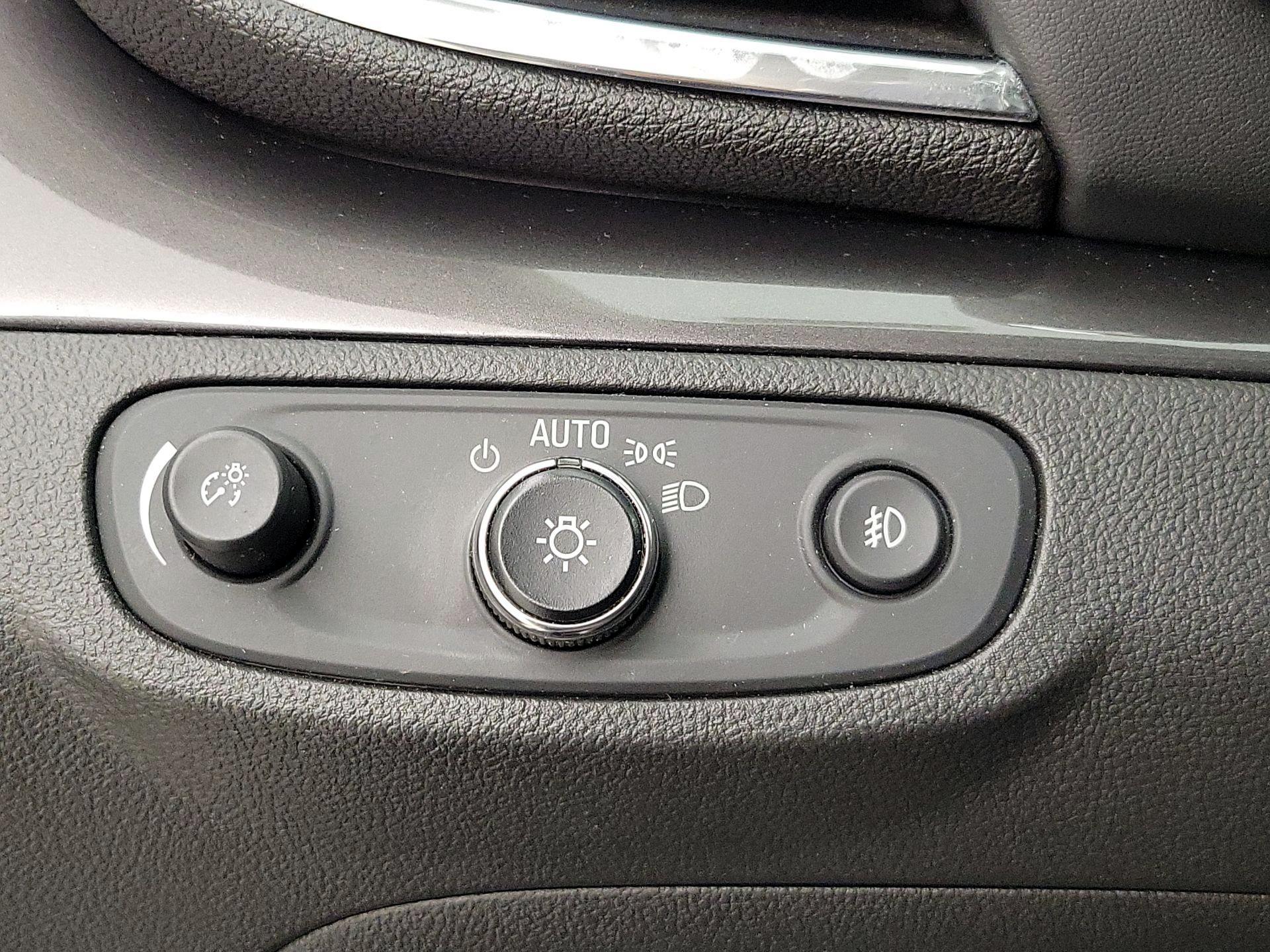 Thumbnail: 2019 Buick Encore - 13