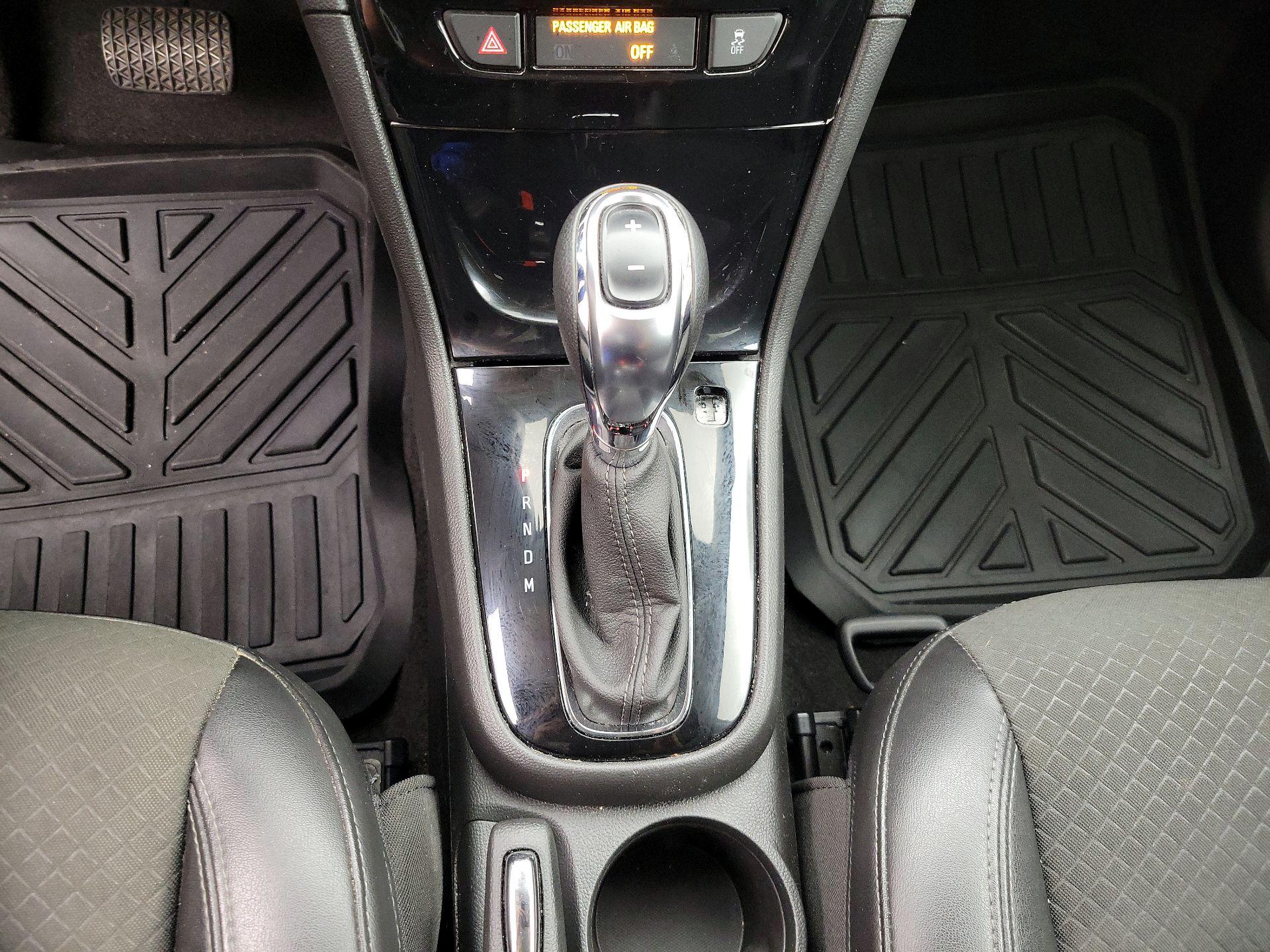 Thumbnail: 2019 Buick Encore - 17