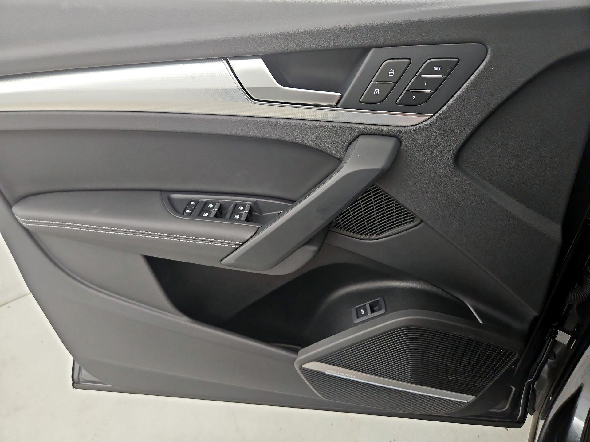 Thumbnail: 2024 Audi Q5 - 12