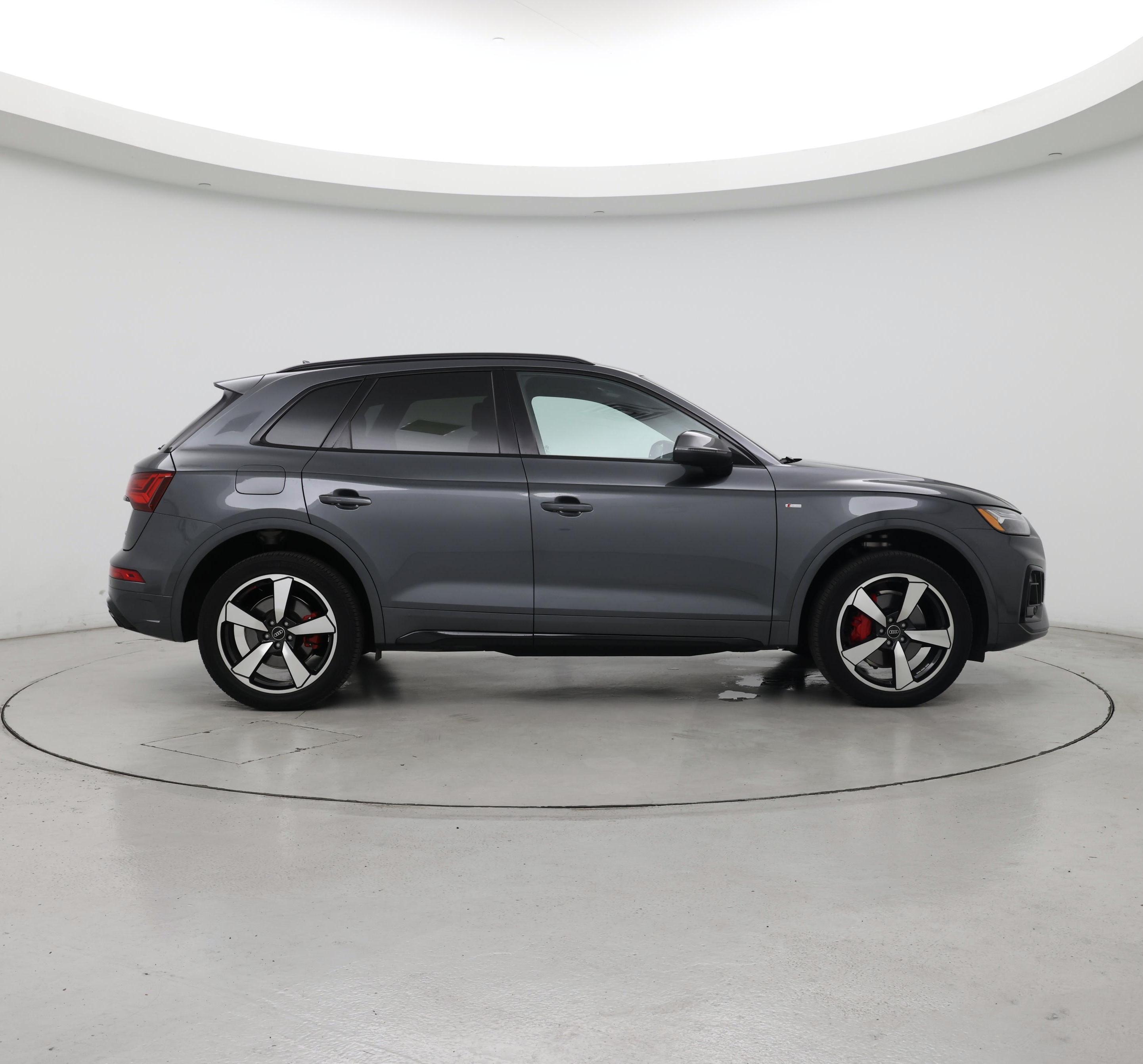Thumbnail: 2024 Audi Q5 - 7