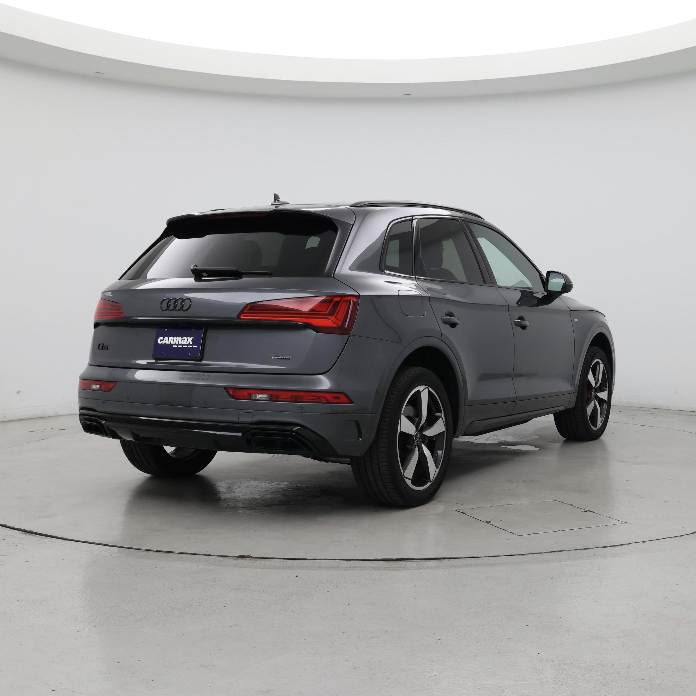 Thumbnail: 2024 Audi Q5 - 8