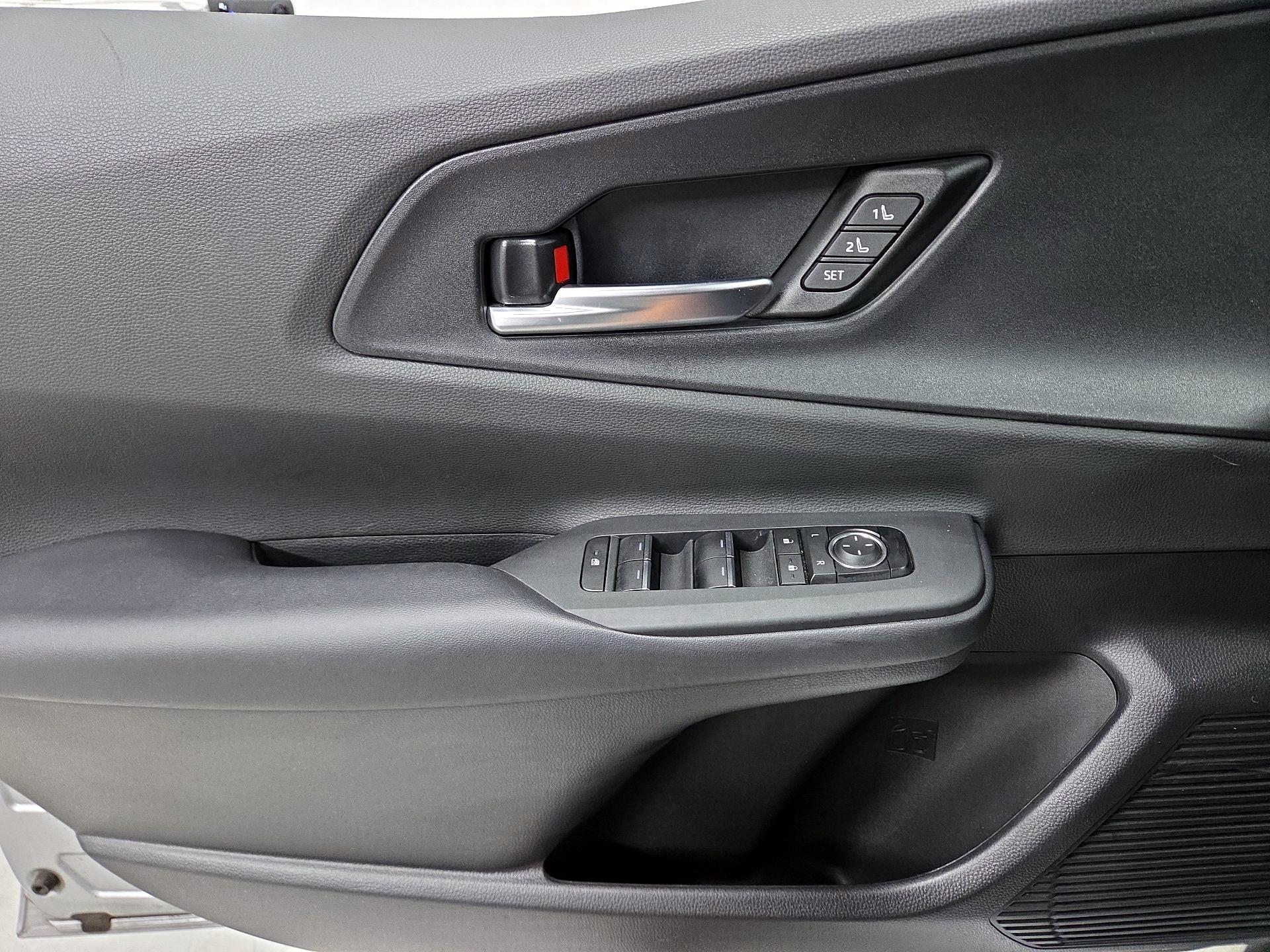Thumbnail: 2024 Toyota Prius Prime - 12
