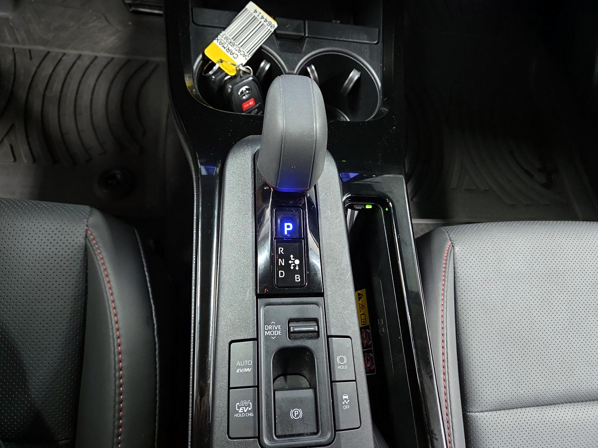 Thumbnail: 2024 Toyota Prius Prime - 17