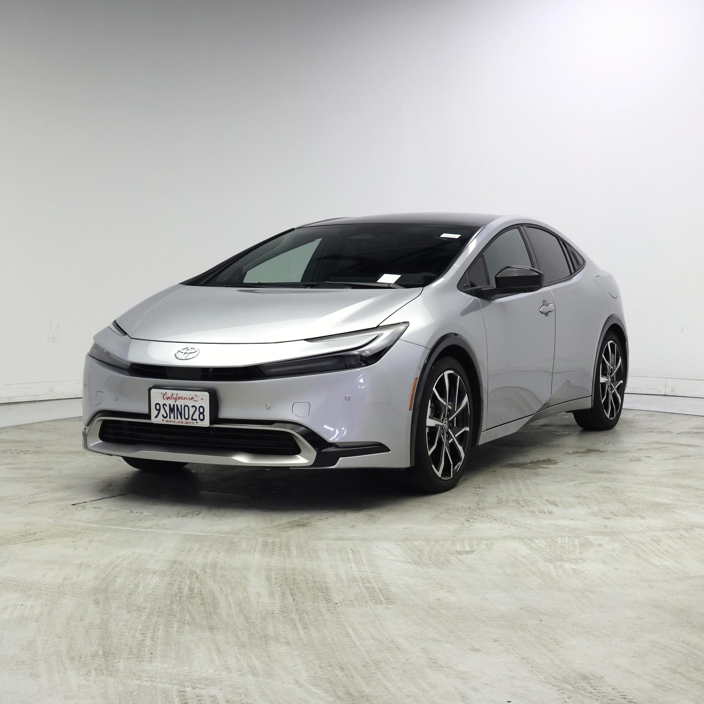 Thumbnail: 2024 Toyota Prius Prime - 4