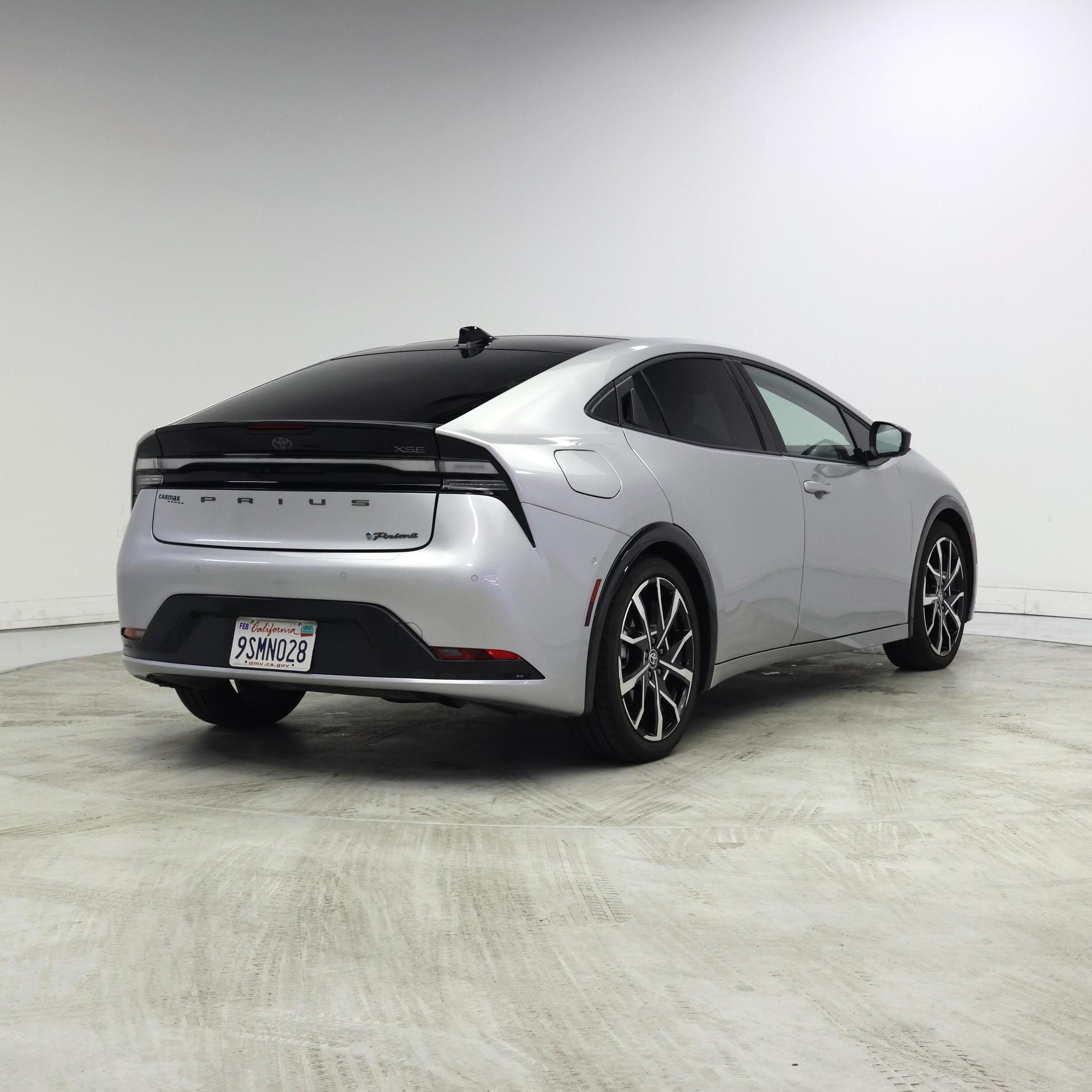Thumbnail: 2024 Toyota Prius Prime - 8