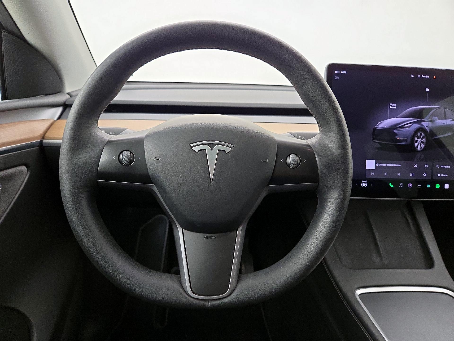Thumbnail: 2023 Tesla Model Y - 10