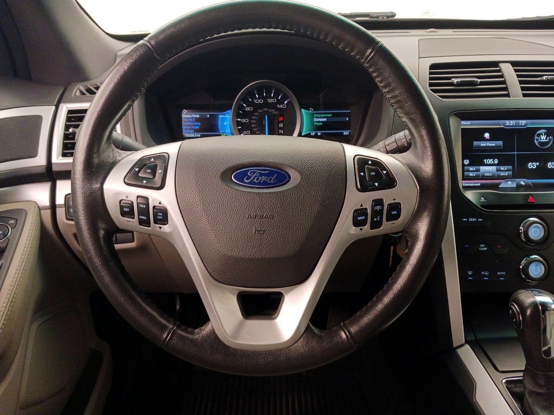 Thumbnail: 2015 Ford Explorer - 10