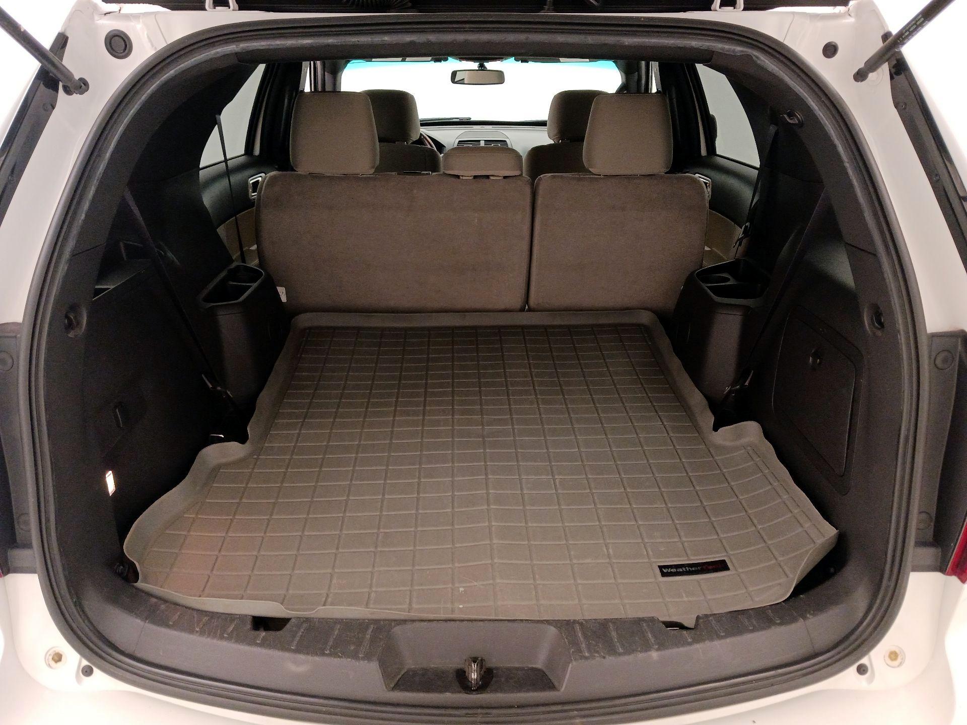 Thumbnail: 2015 Ford Explorer - 20