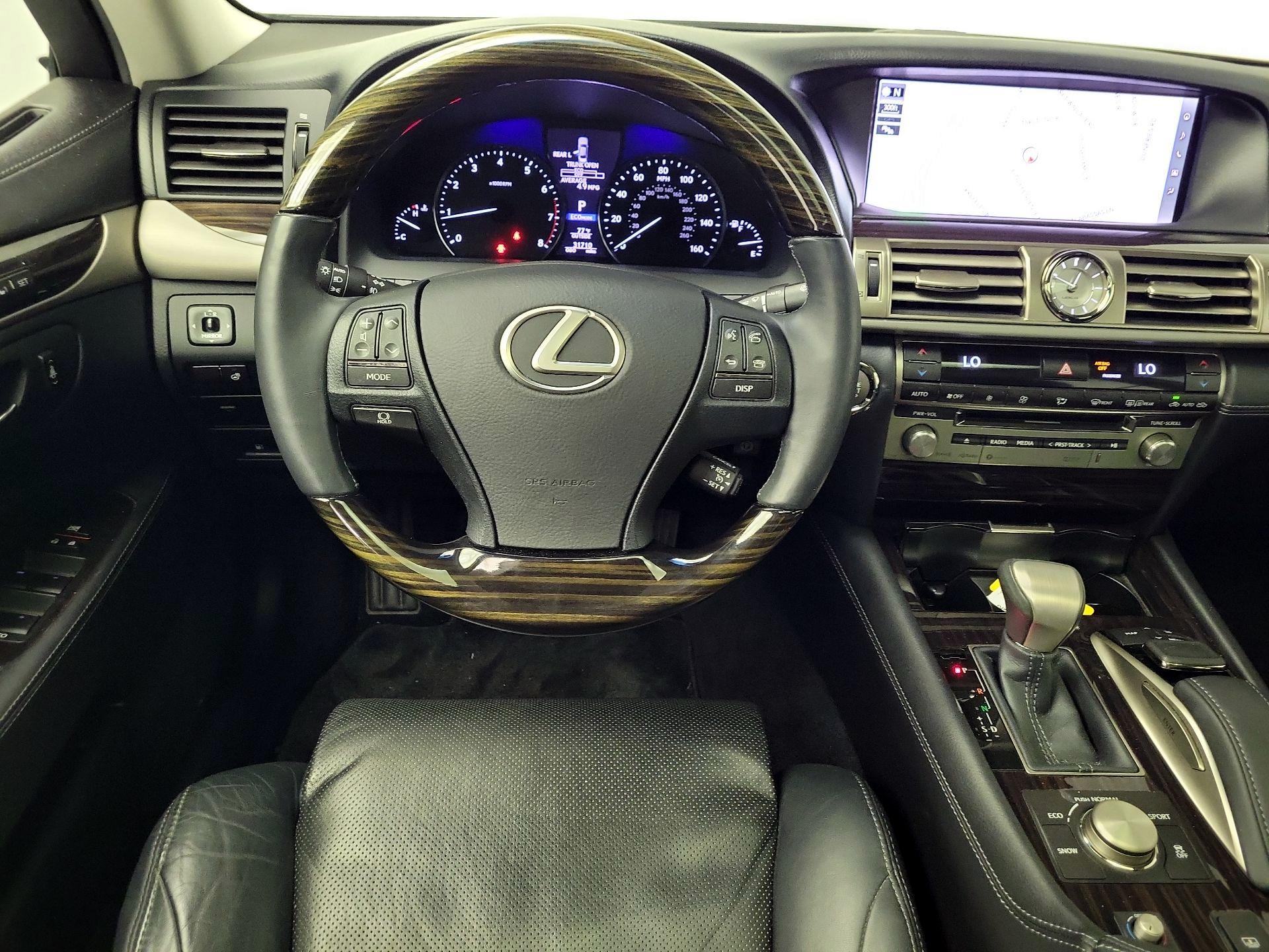 Thumbnail: 2016 Lexus LS - 10