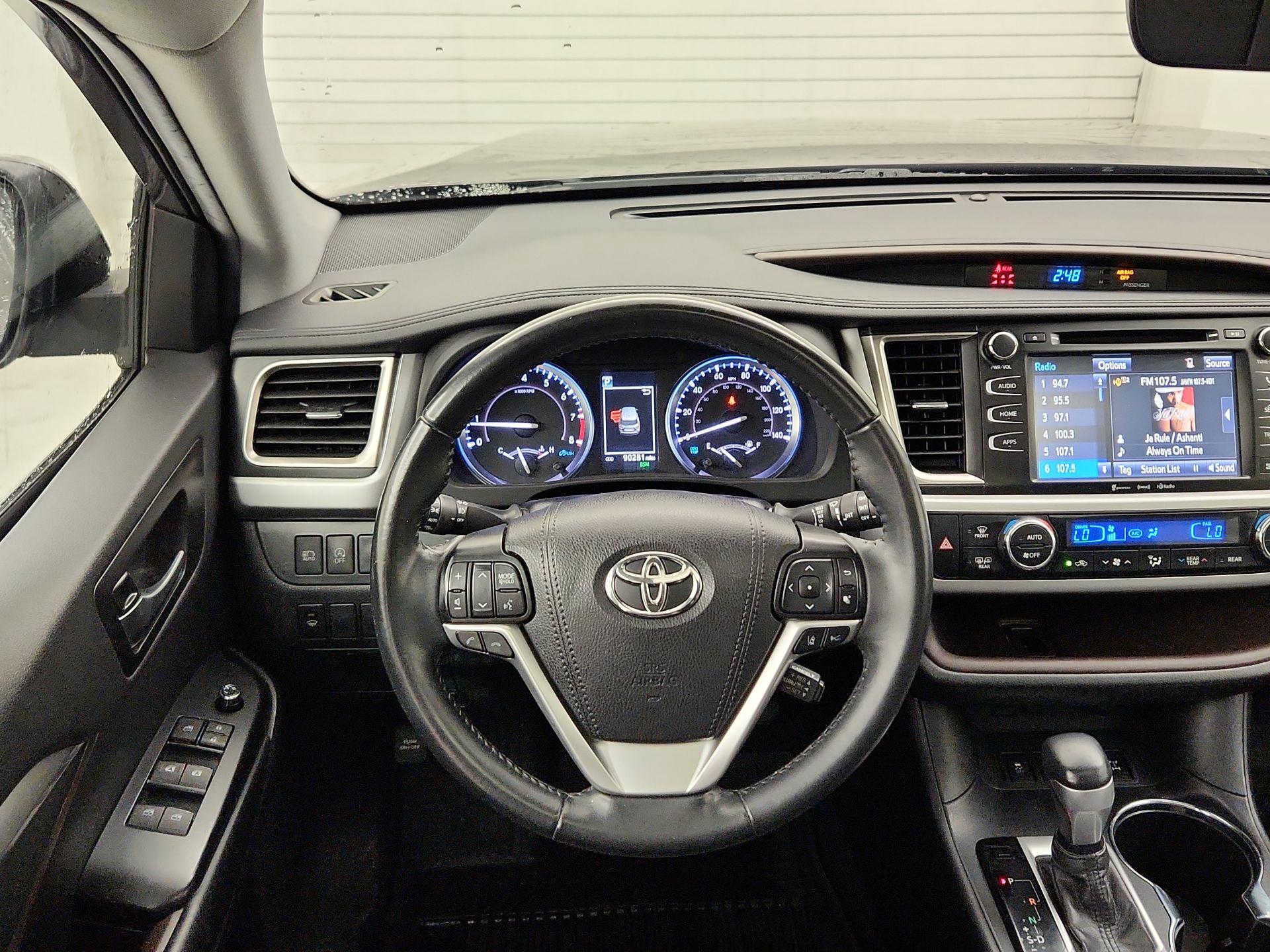 Thumbnail: 2019 Toyota Highlander - 10