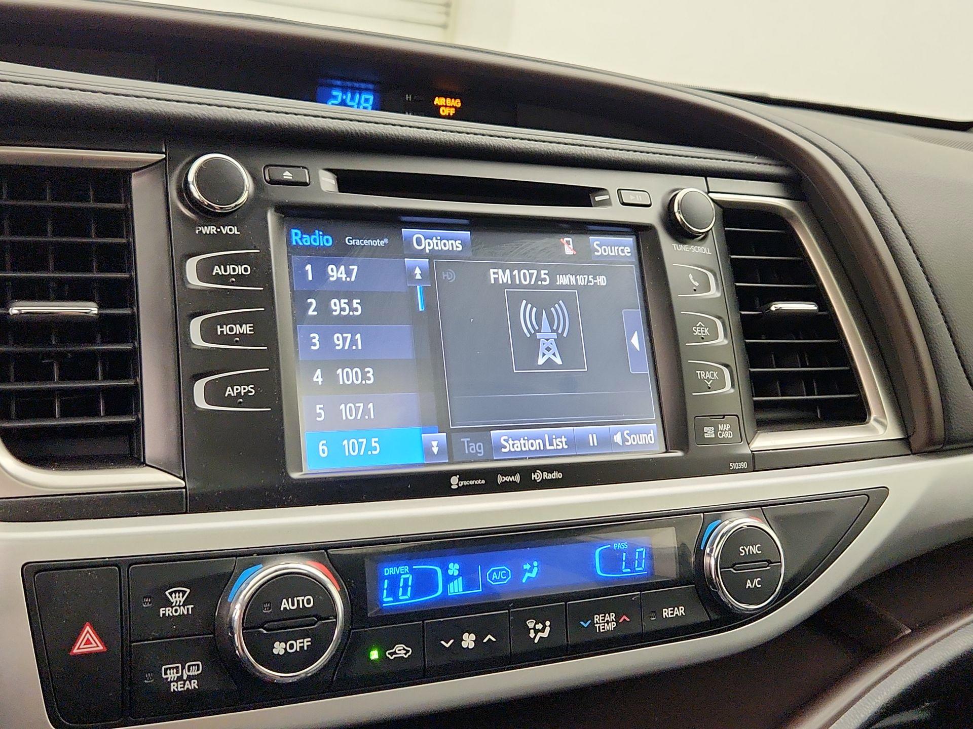 Thumbnail: 2019 Toyota Highlander - 15