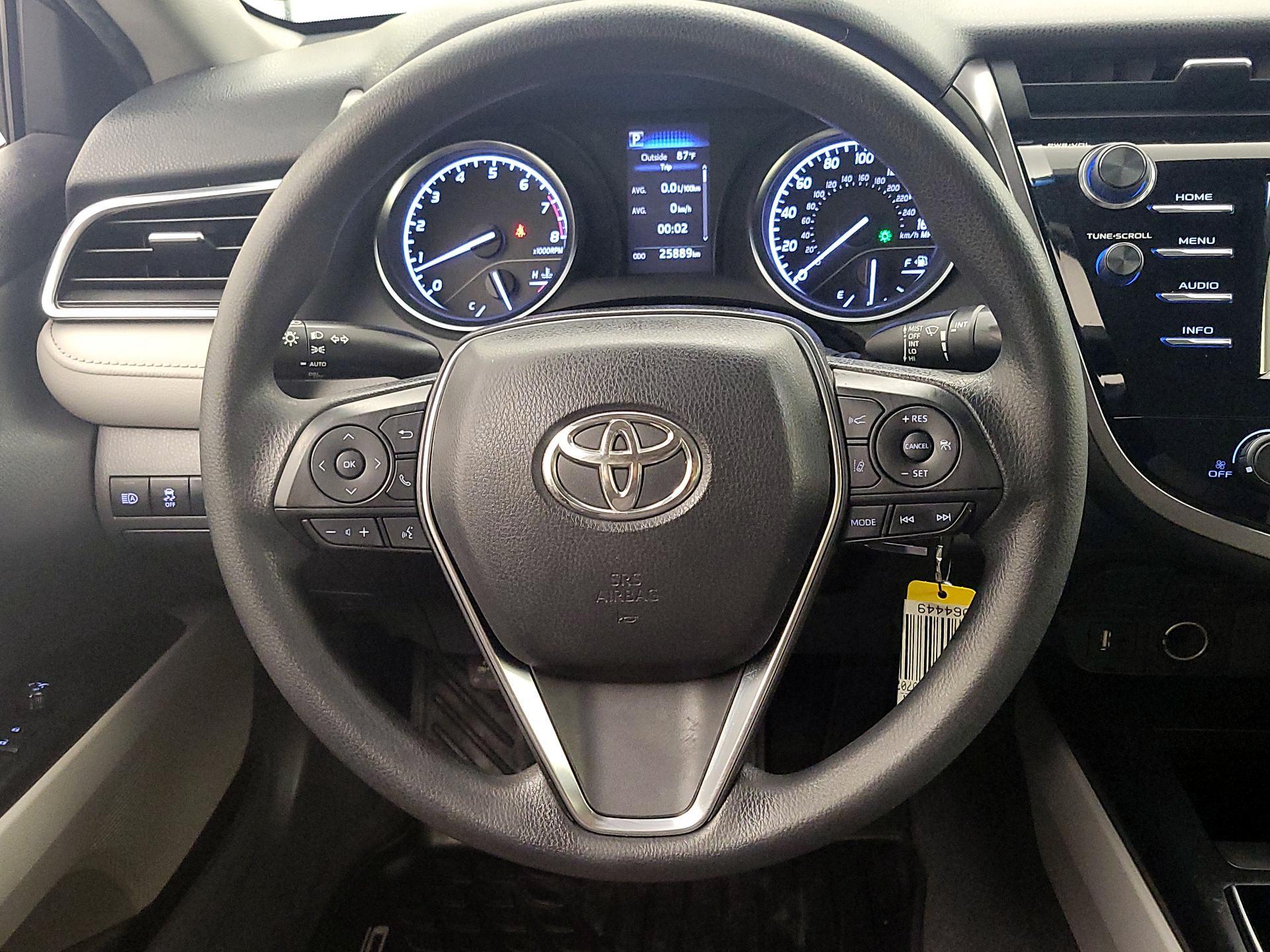 Thumbnail: 2018 Toyota Camry - 10