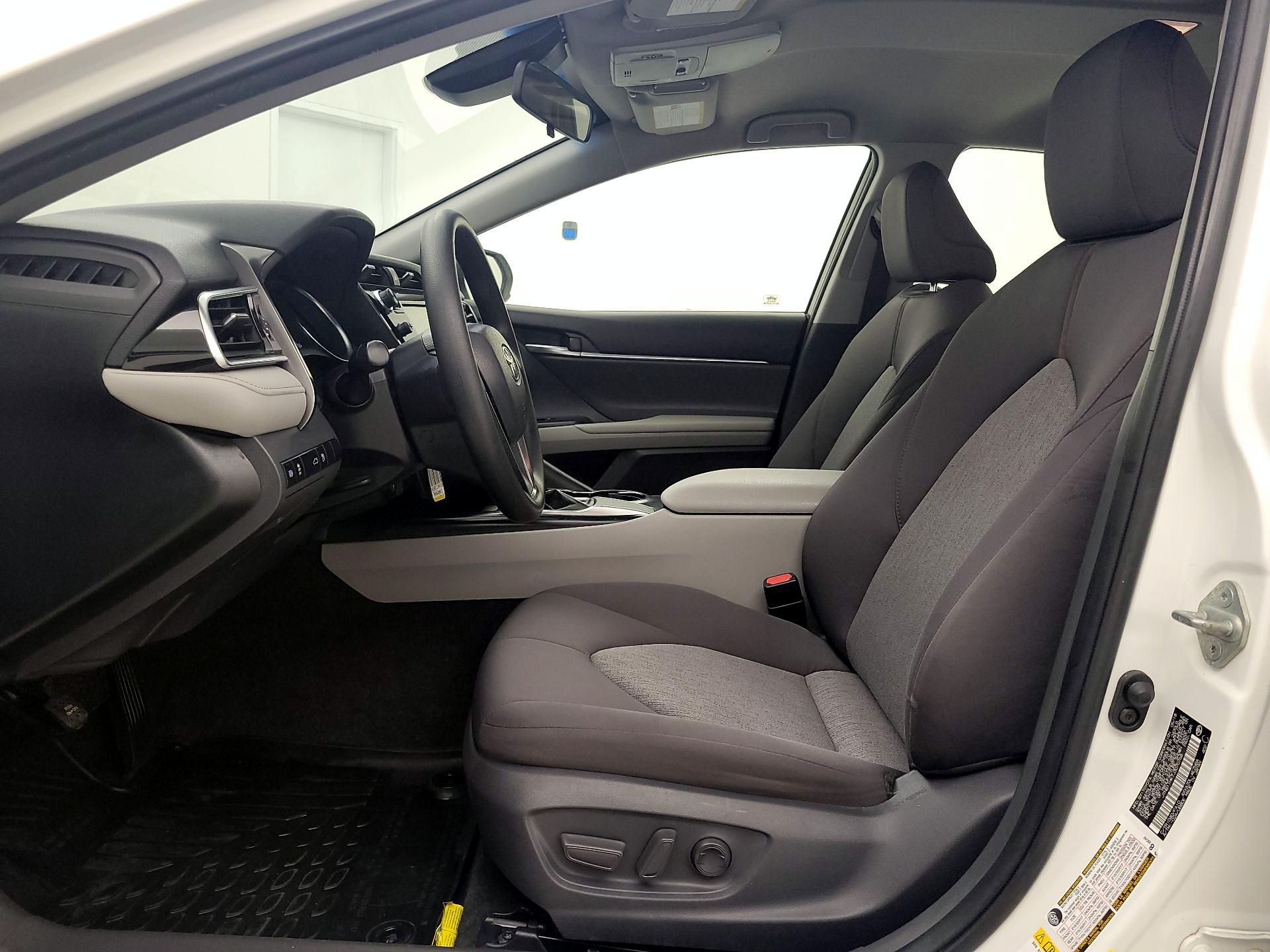 Thumbnail: 2018 Toyota Camry - 11