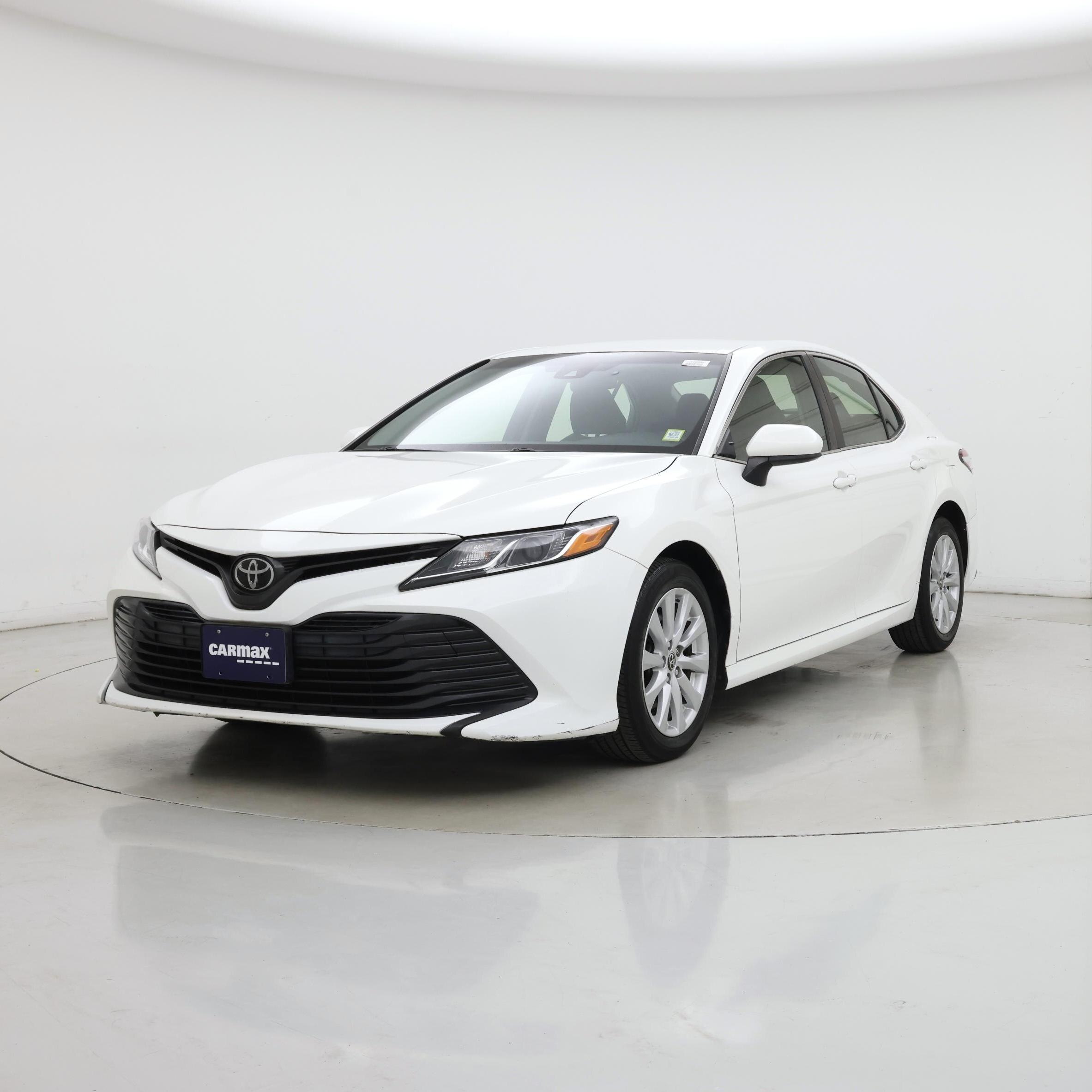 Thumbnail: 2018 Toyota Camry - 4