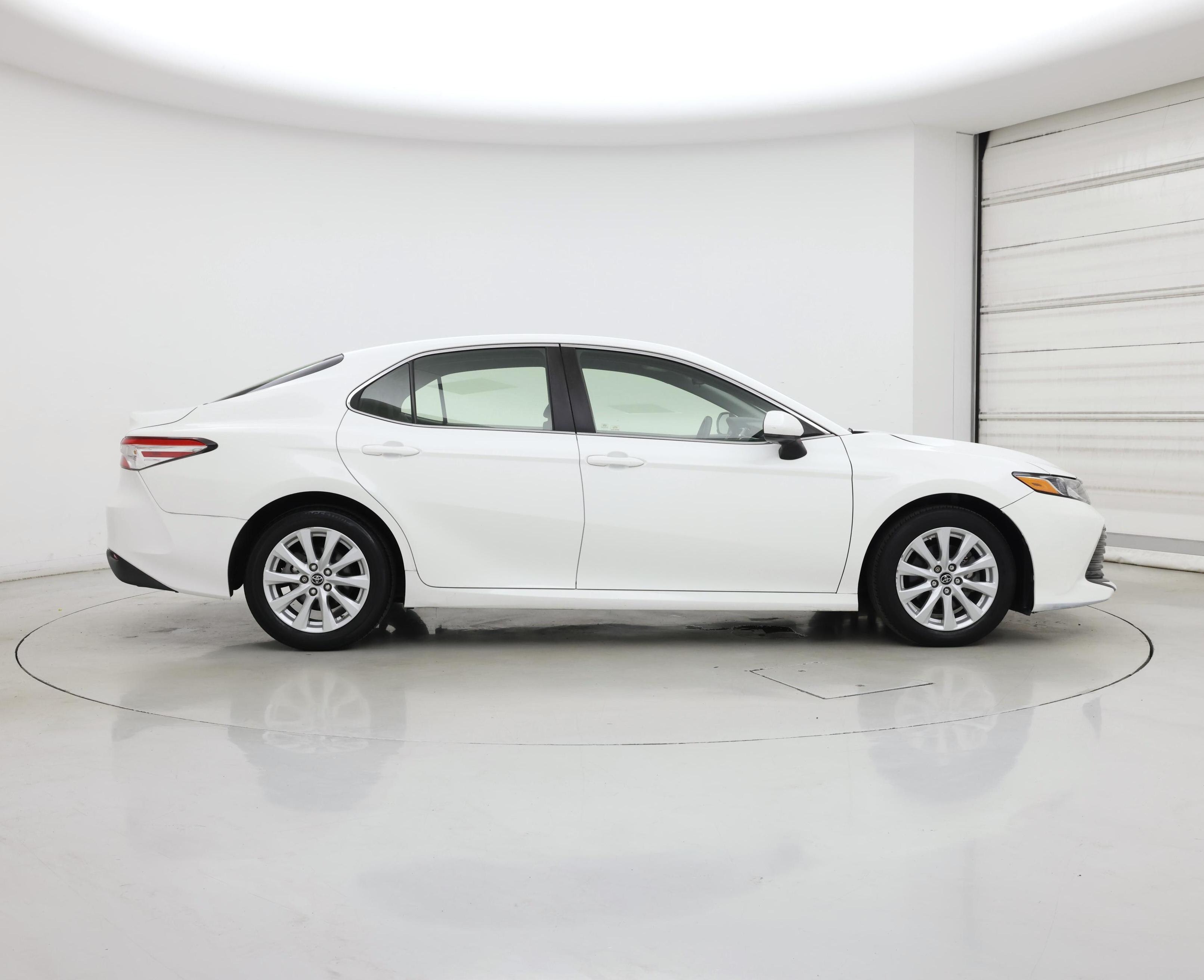 Thumbnail: 2018 Toyota Camry - 7