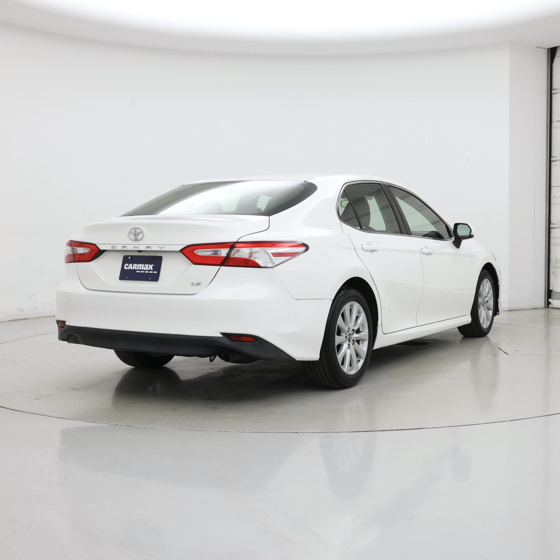 Thumbnail: 2018 Toyota Camry - 8