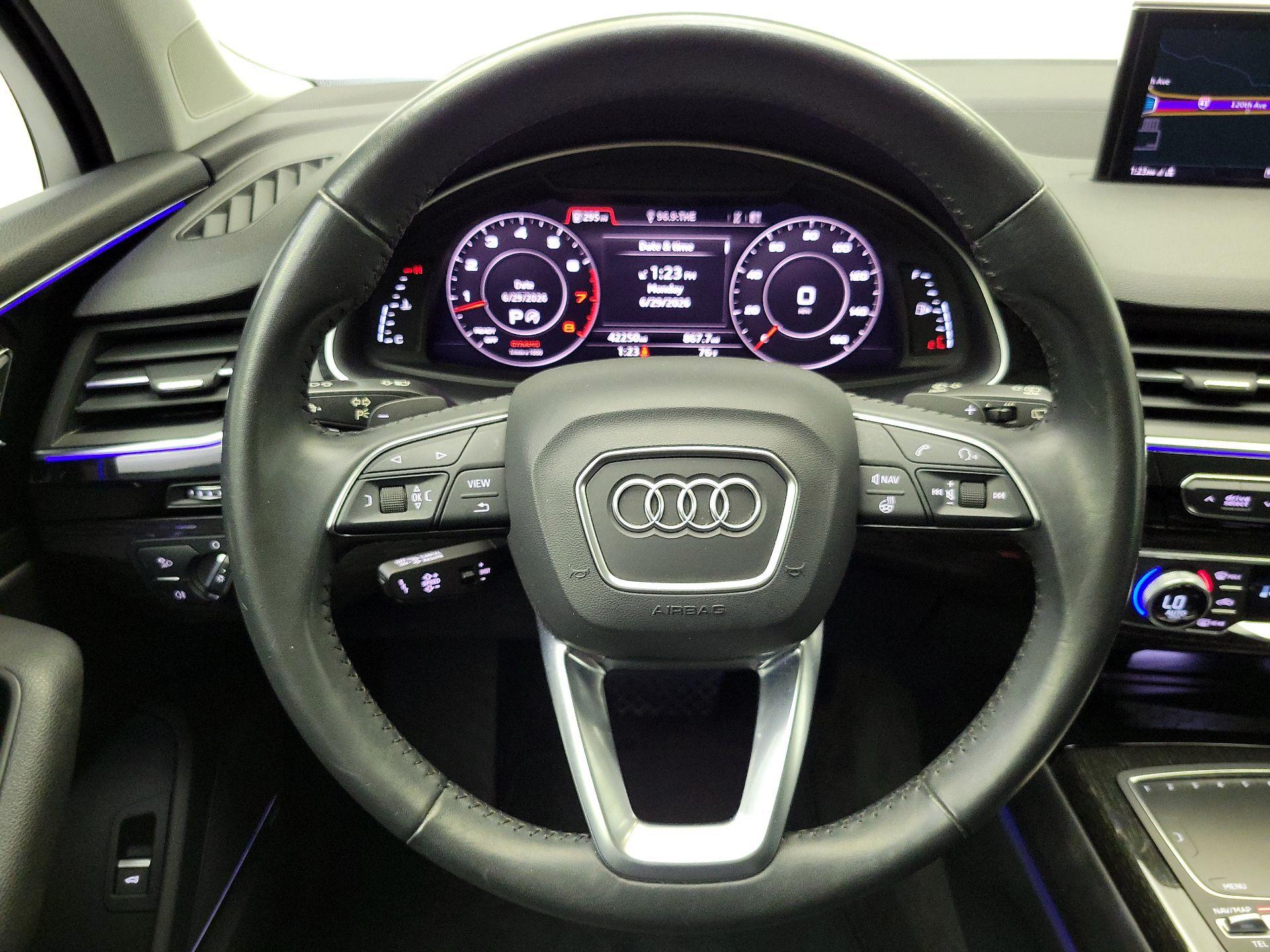 Thumbnail: 2019 Audi Q7 - 10
